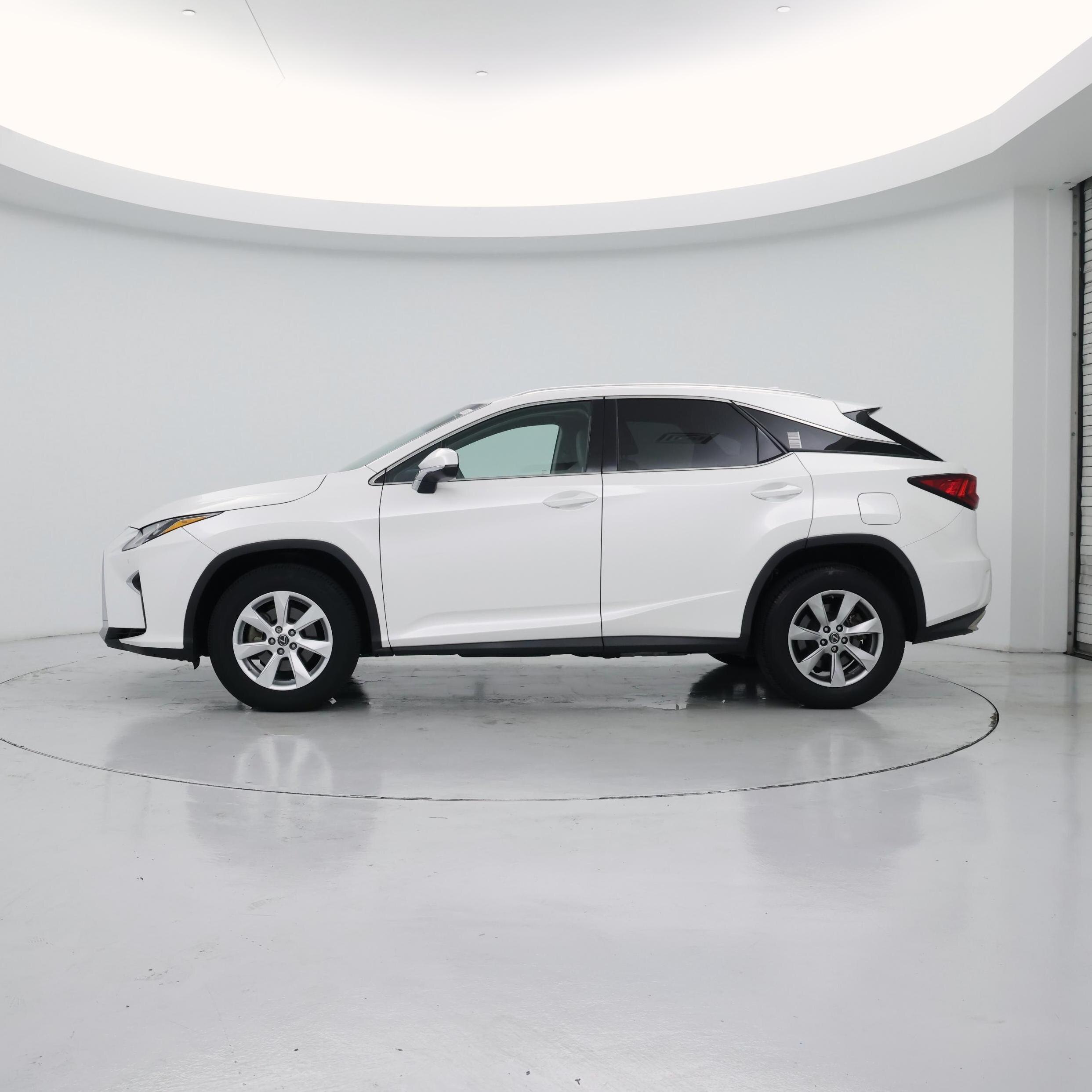 Thumbnail: 2019 Lexus RX - 3
