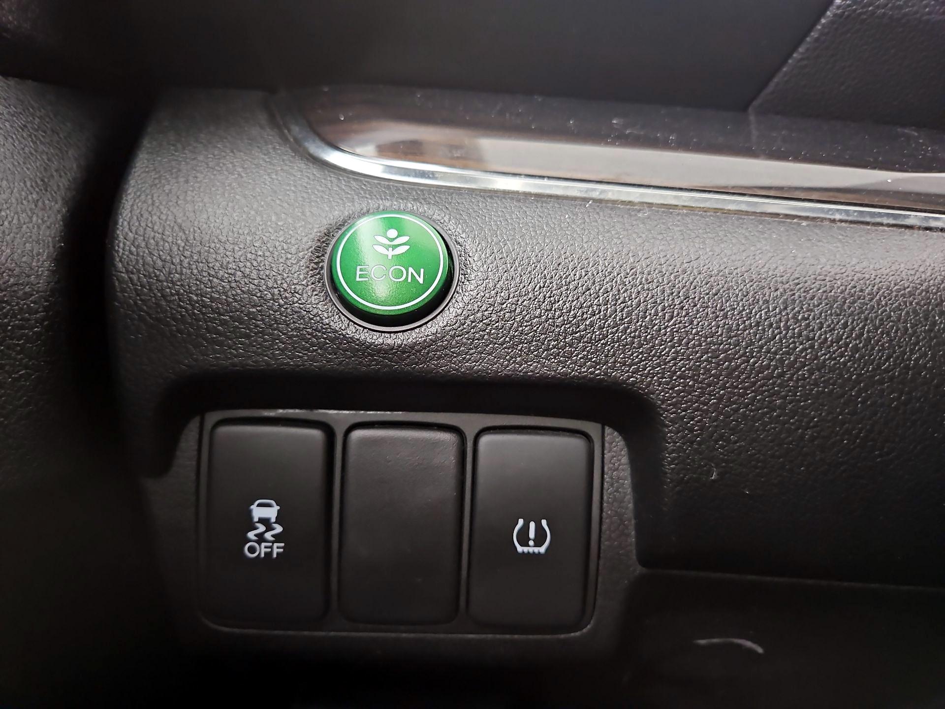 Thumbnail: 2015 Honda CR-V - 13