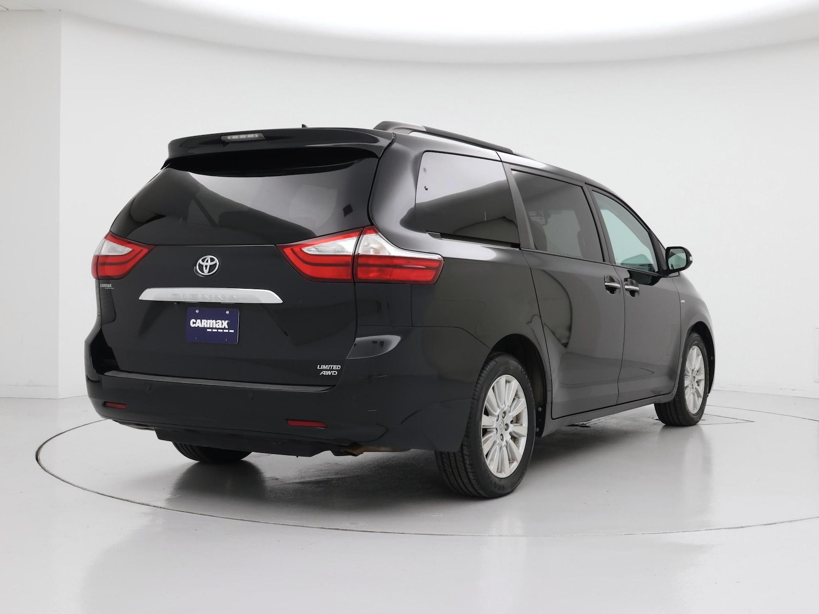 2017 Toyota Sienna Limited - Photo 9