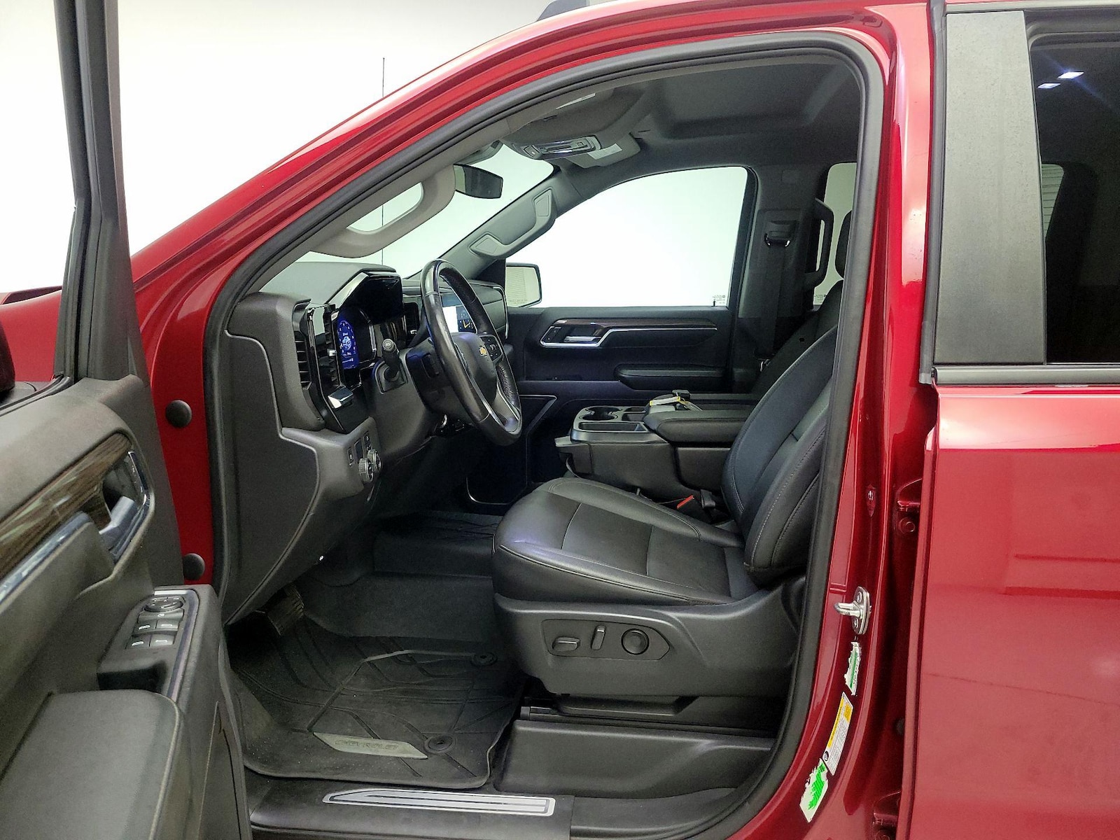 2022 Chevrolet Silverado 1500 LT - Photo 12