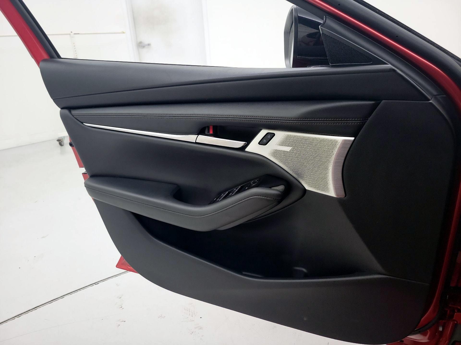 Thumbnail: 2021 Mazda Mazda3 - 12