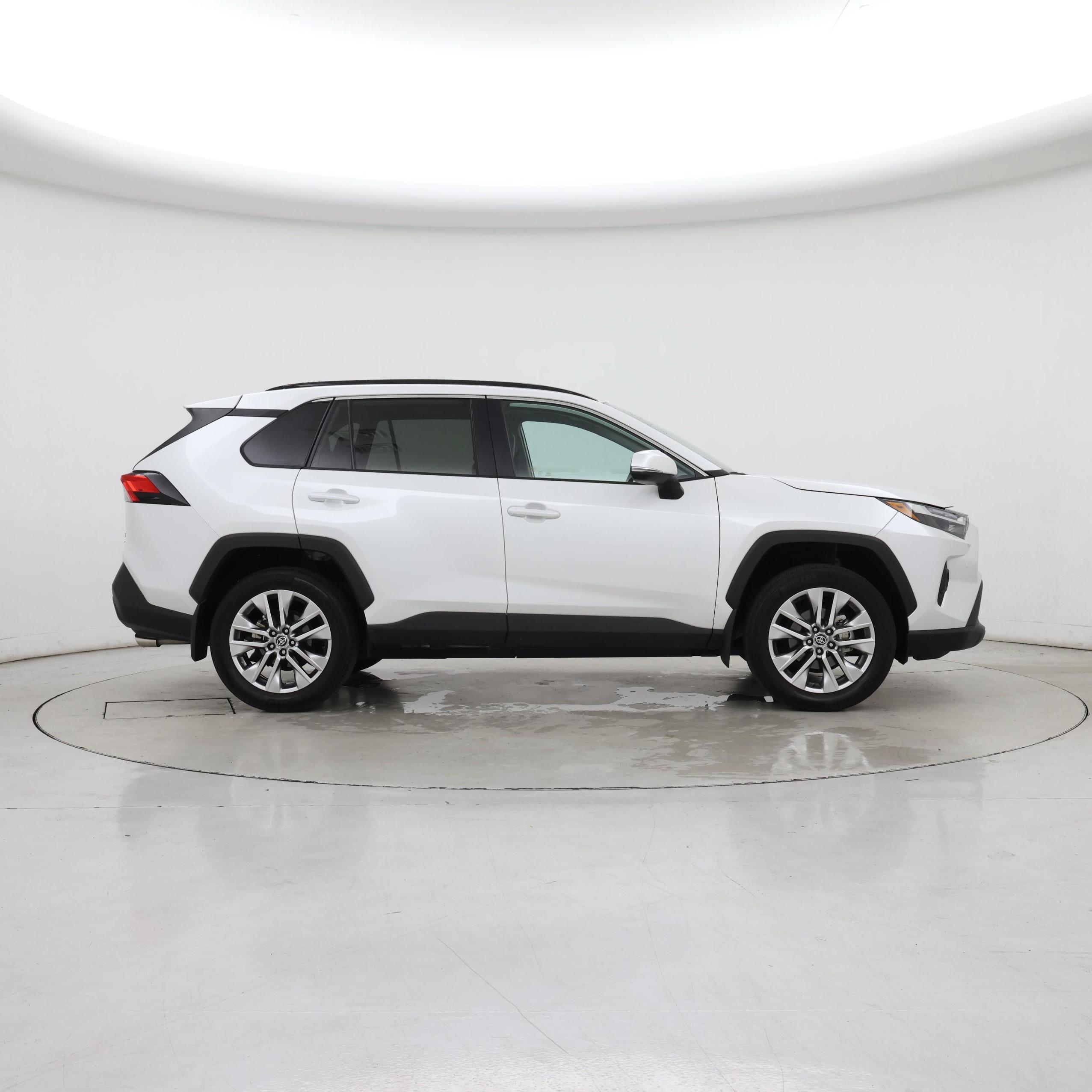 Thumbnail: 2024 Toyota RAV4 - 7