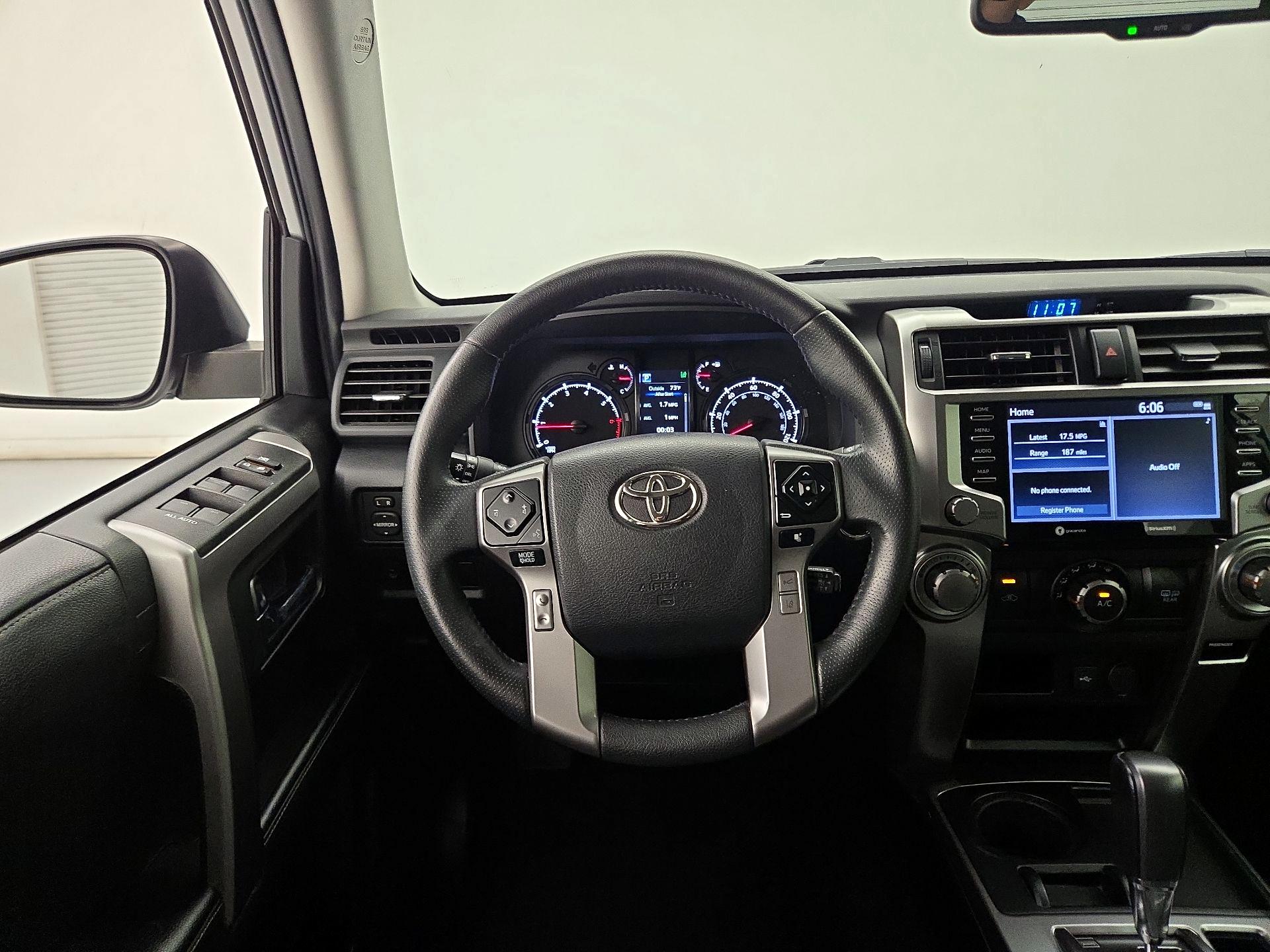 Thumbnail: 2021 Toyota 4Runner - 10