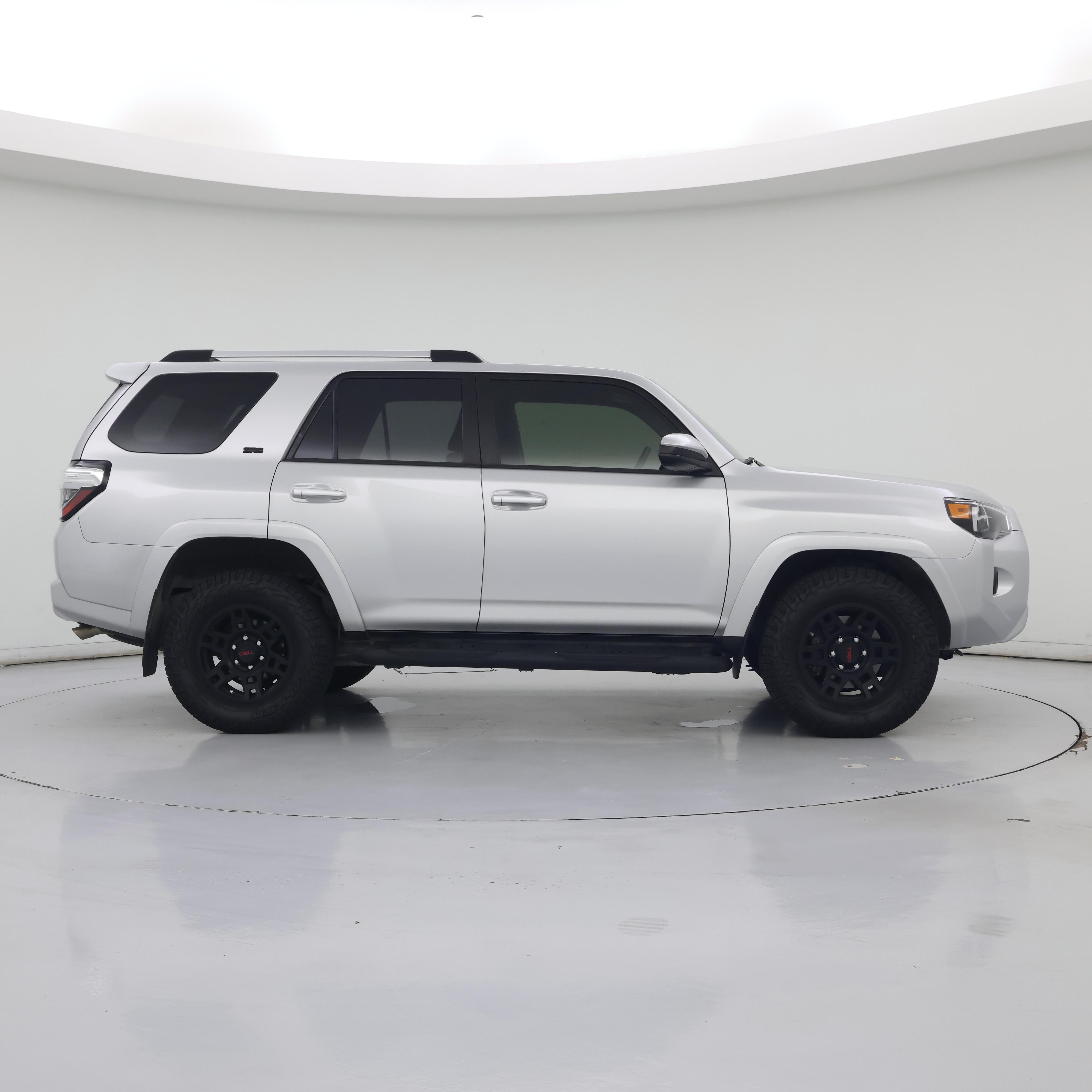 Thumbnail: 2021 Toyota 4Runner - 7