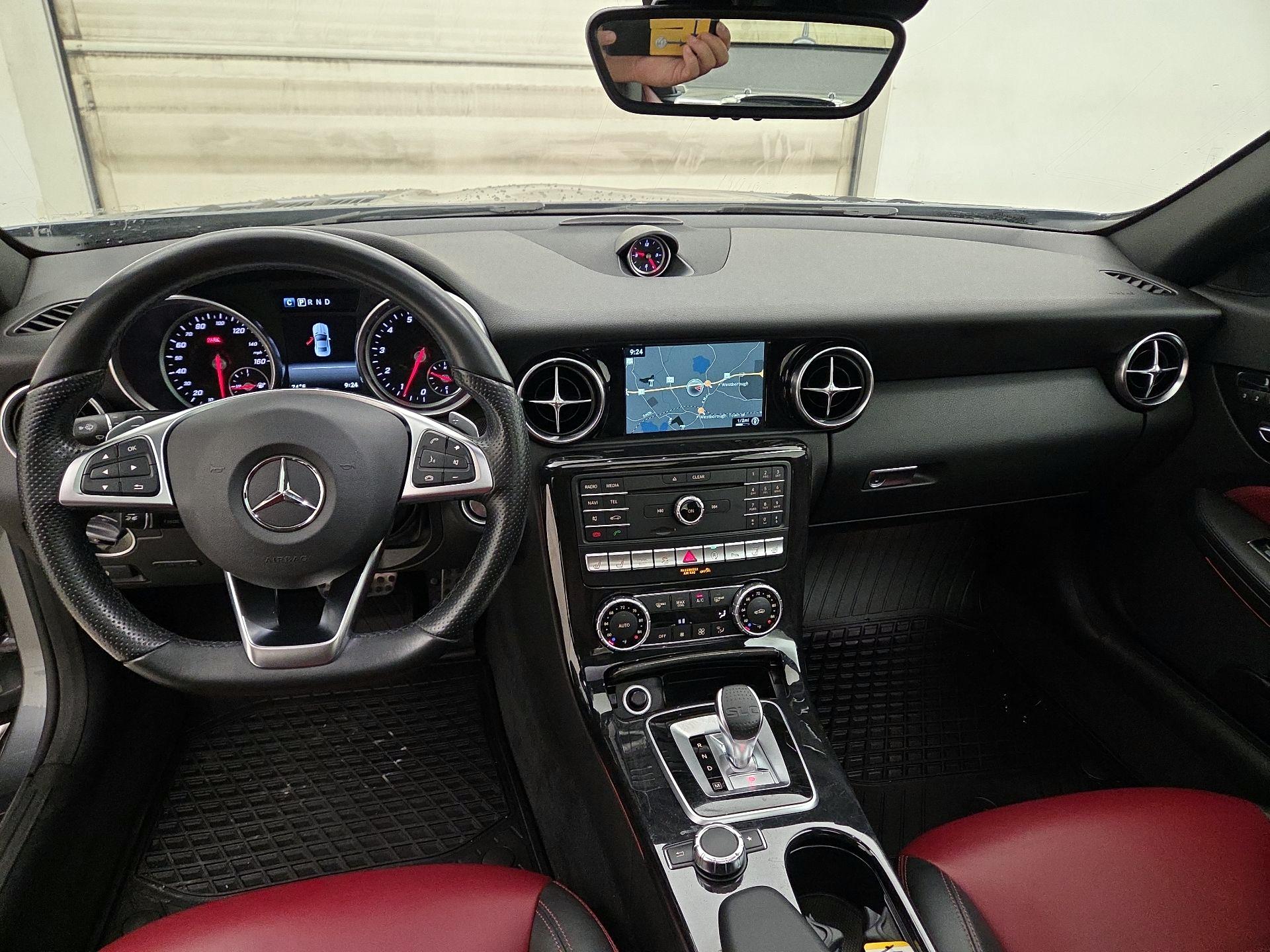 Thumbnail: 2017 Mercedes-Benz SLC - 9