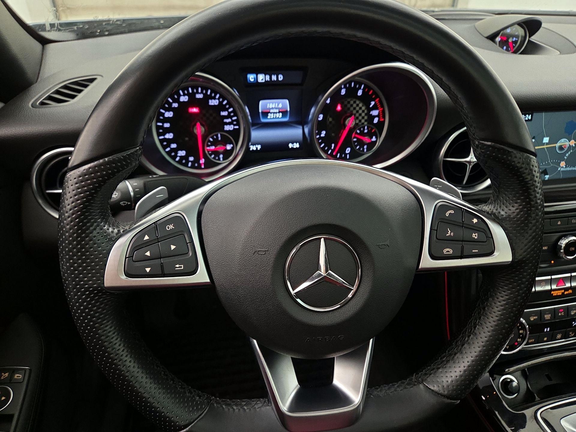 Thumbnail: 2017 Mercedes-Benz SLC - 10
