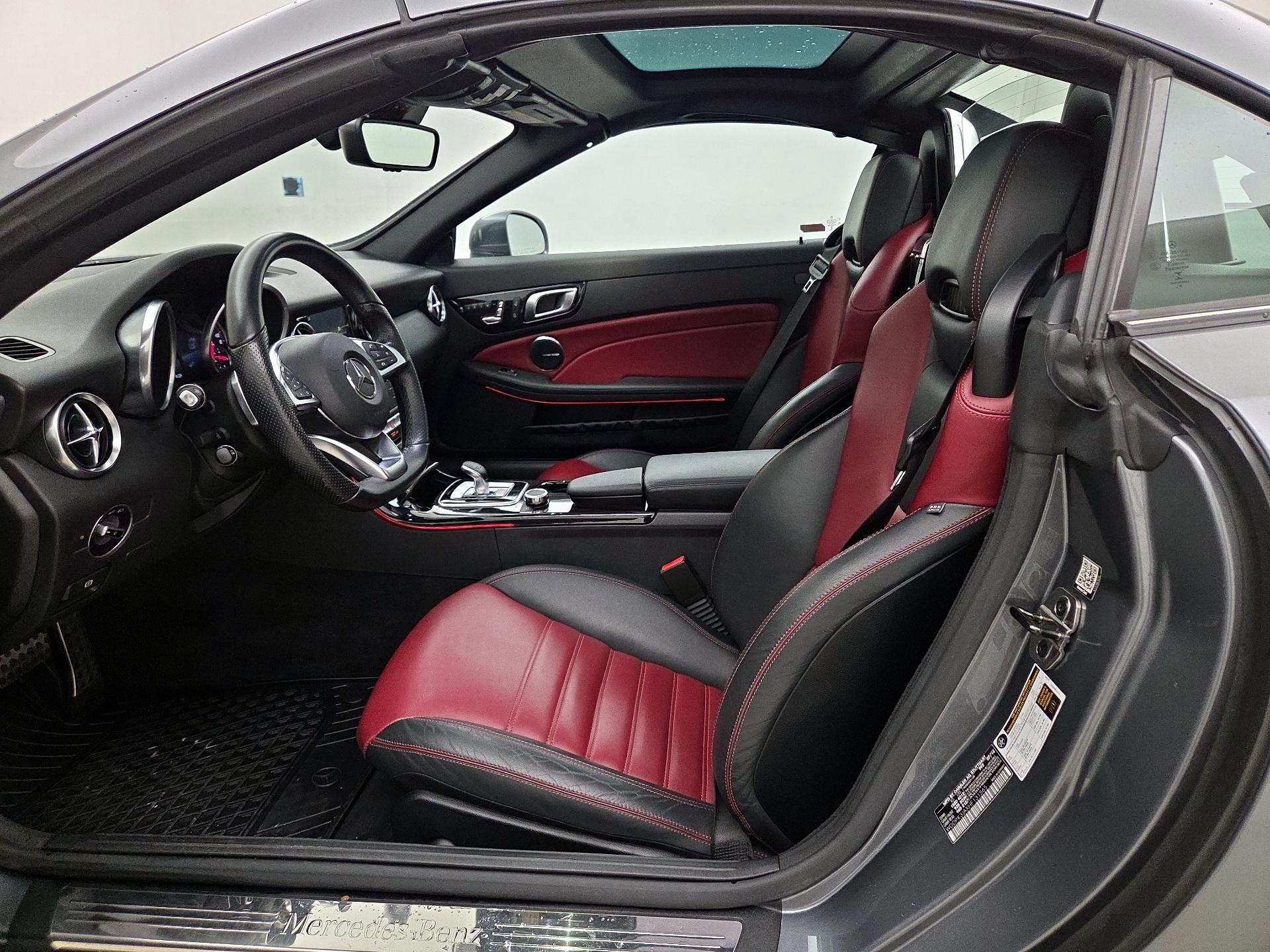 Thumbnail: 2017 Mercedes-Benz SLC - 11