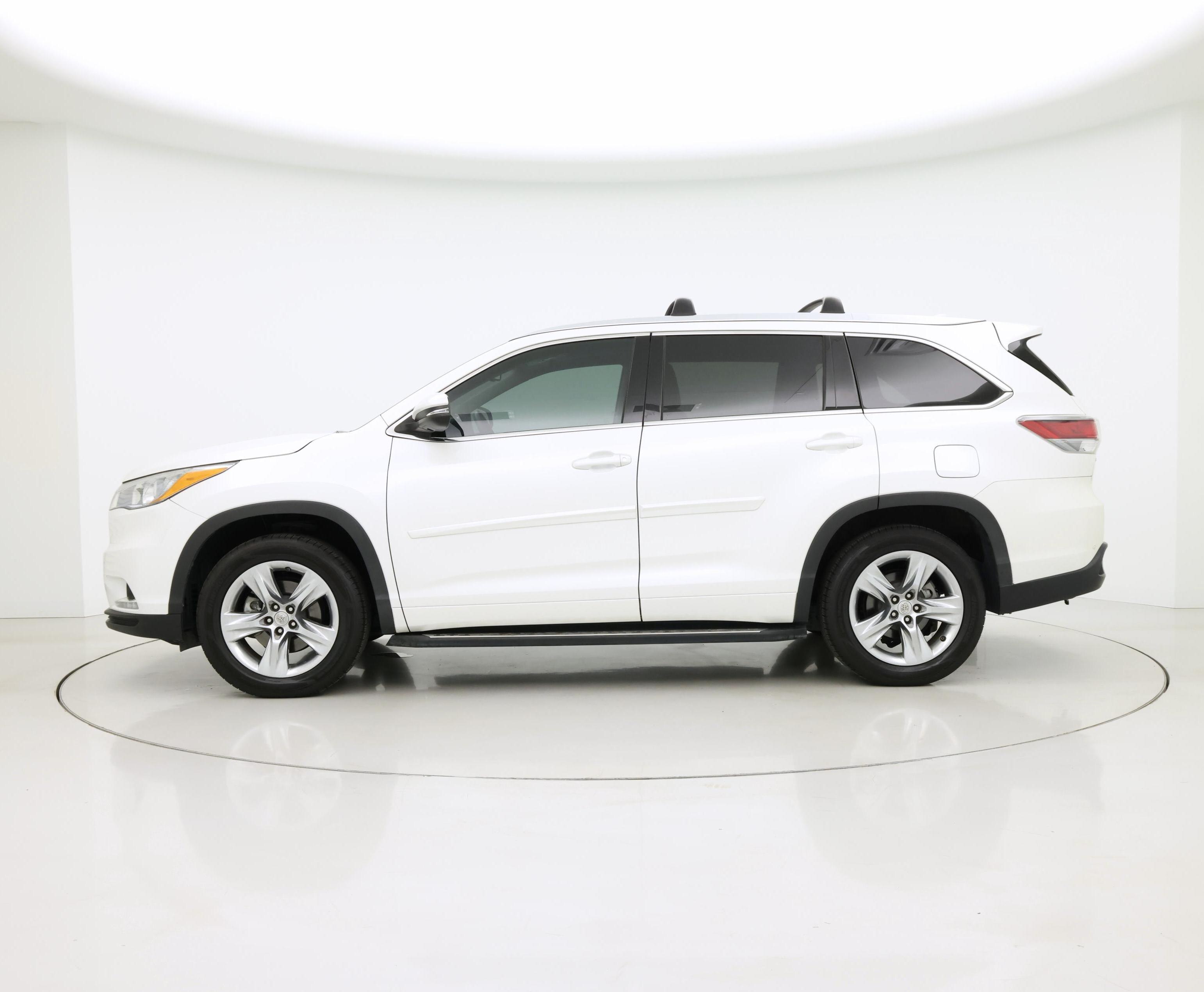Thumbnail: 2015 Toyota Highlander - 3