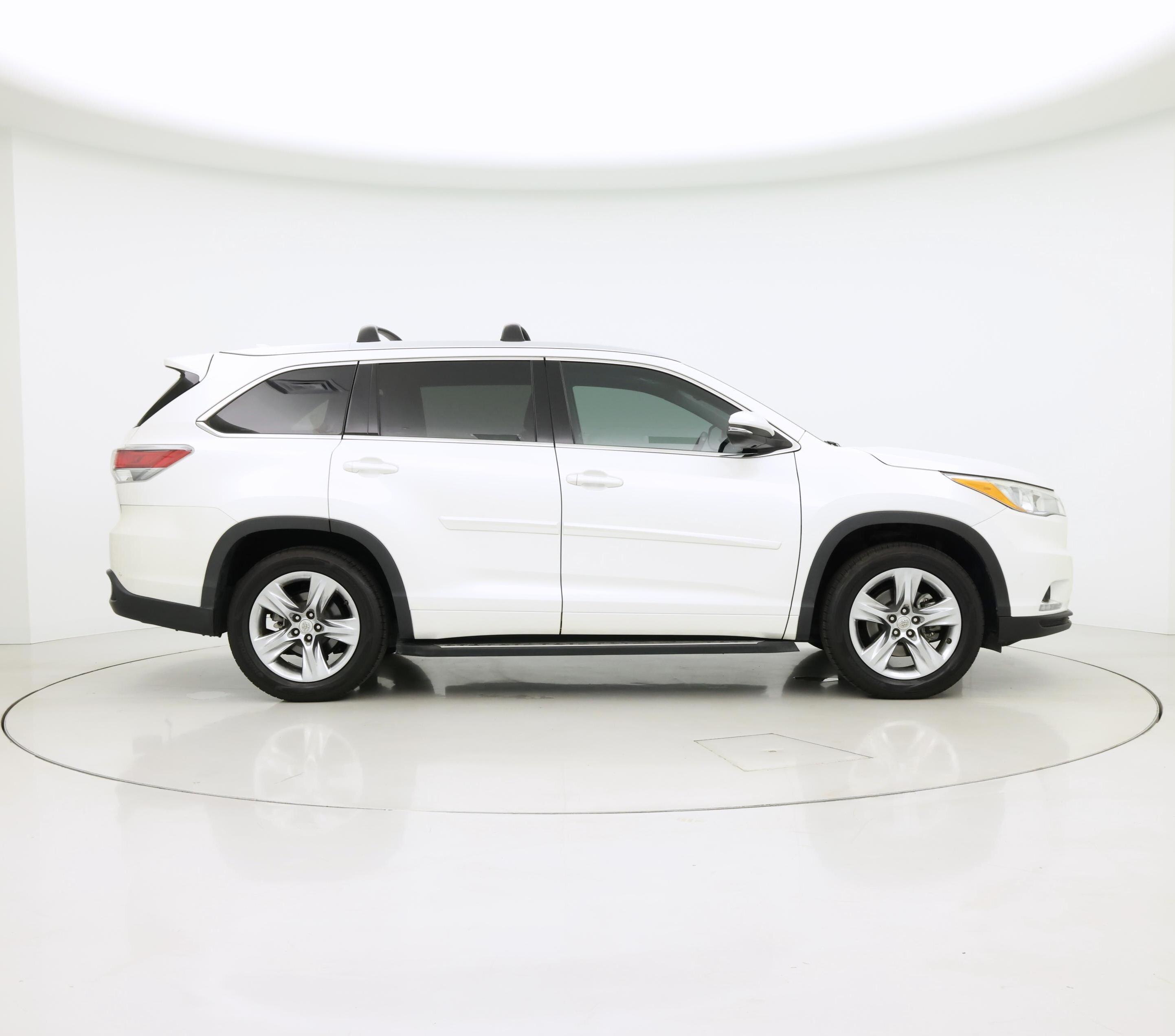 Thumbnail: 2015 Toyota Highlander - 7