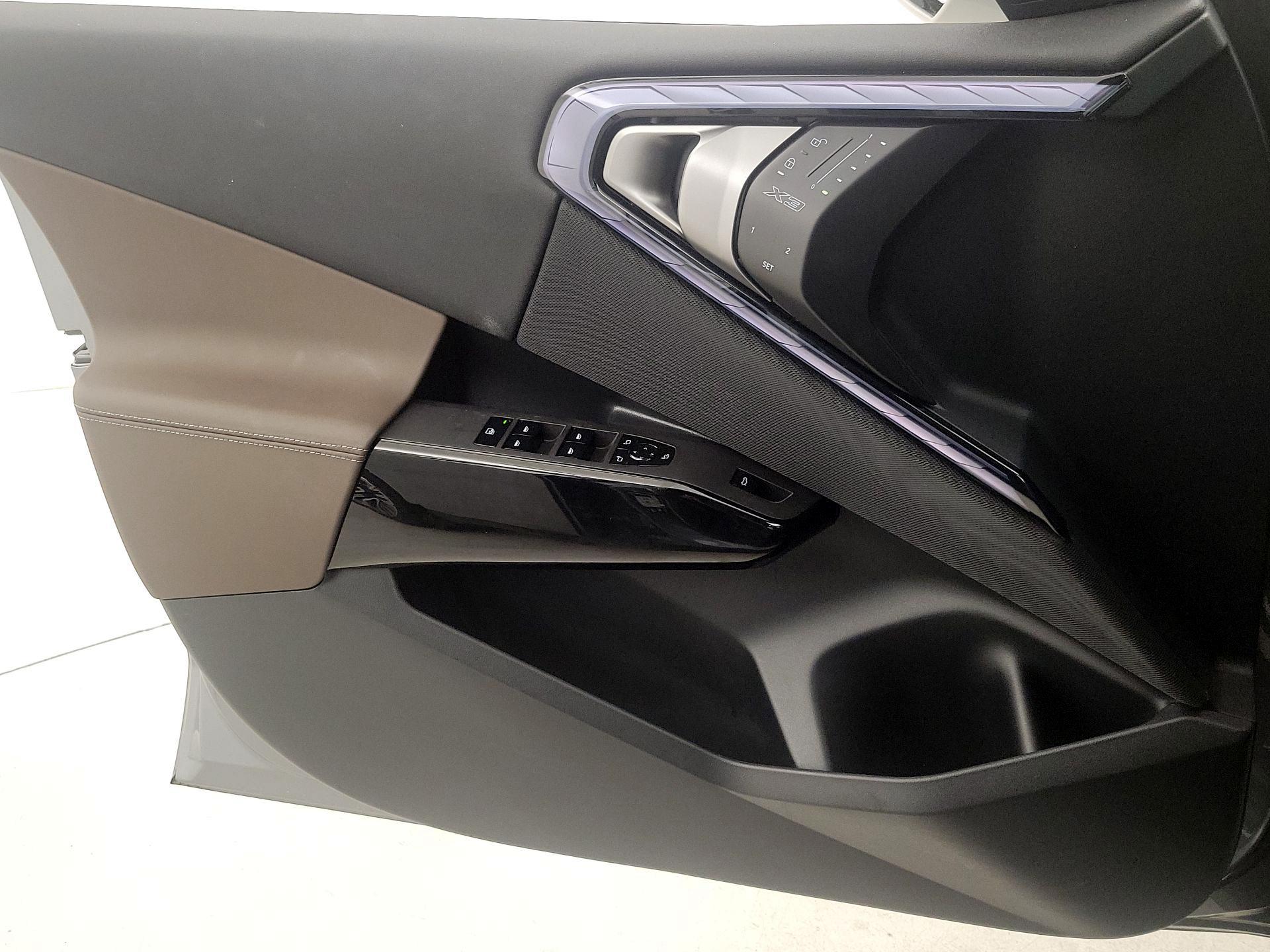 Thumbnail: 2026 BMW X3 - 12