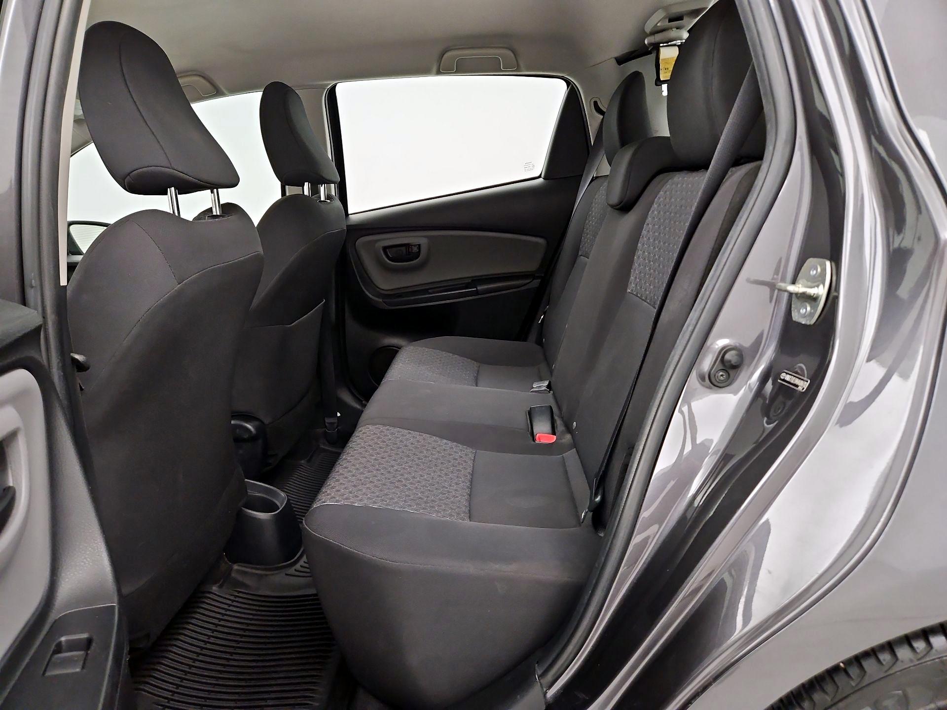 Thumbnail: 2017 Toyota Yaris - 18