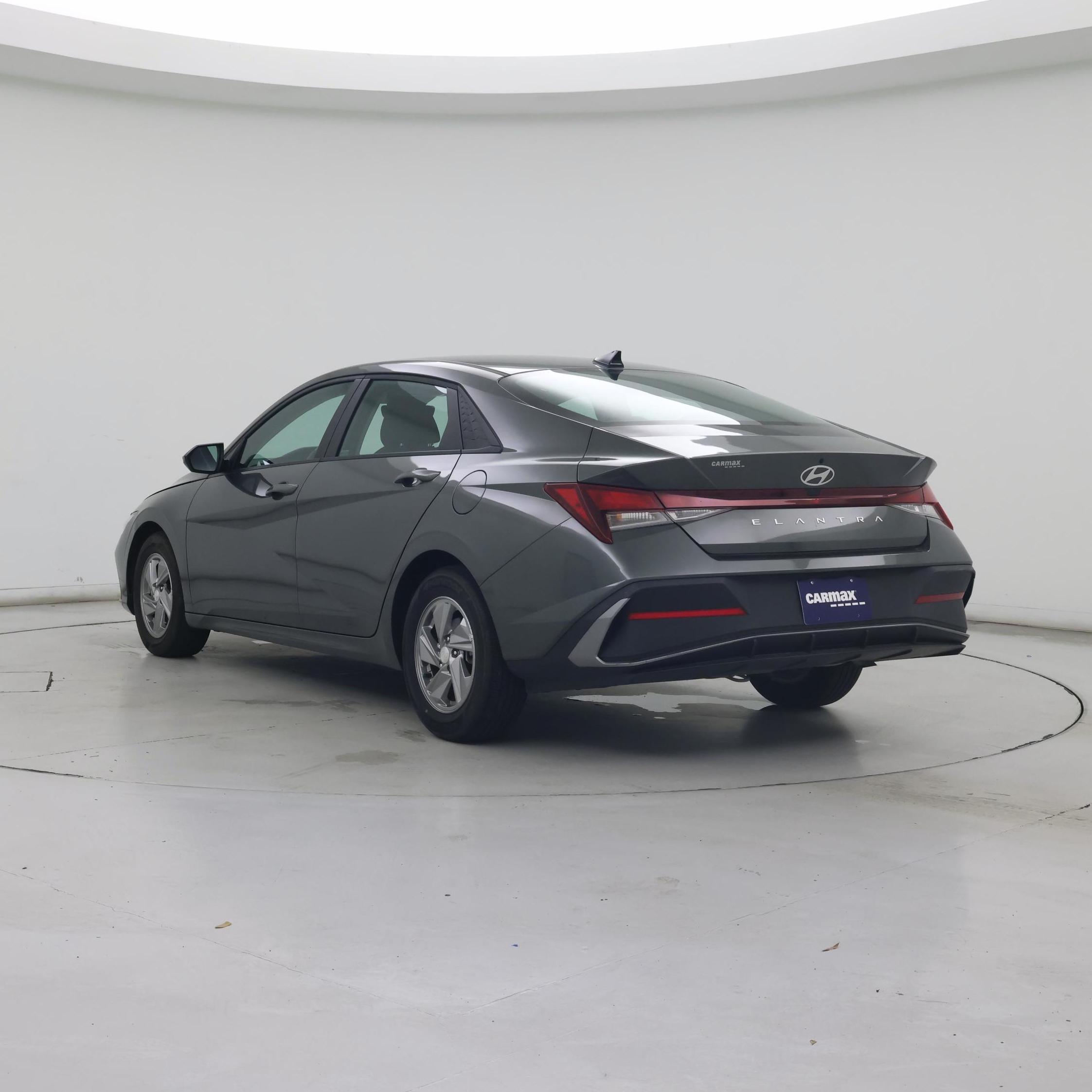 Thumbnail: 2025 Hyundai Elantra - 2