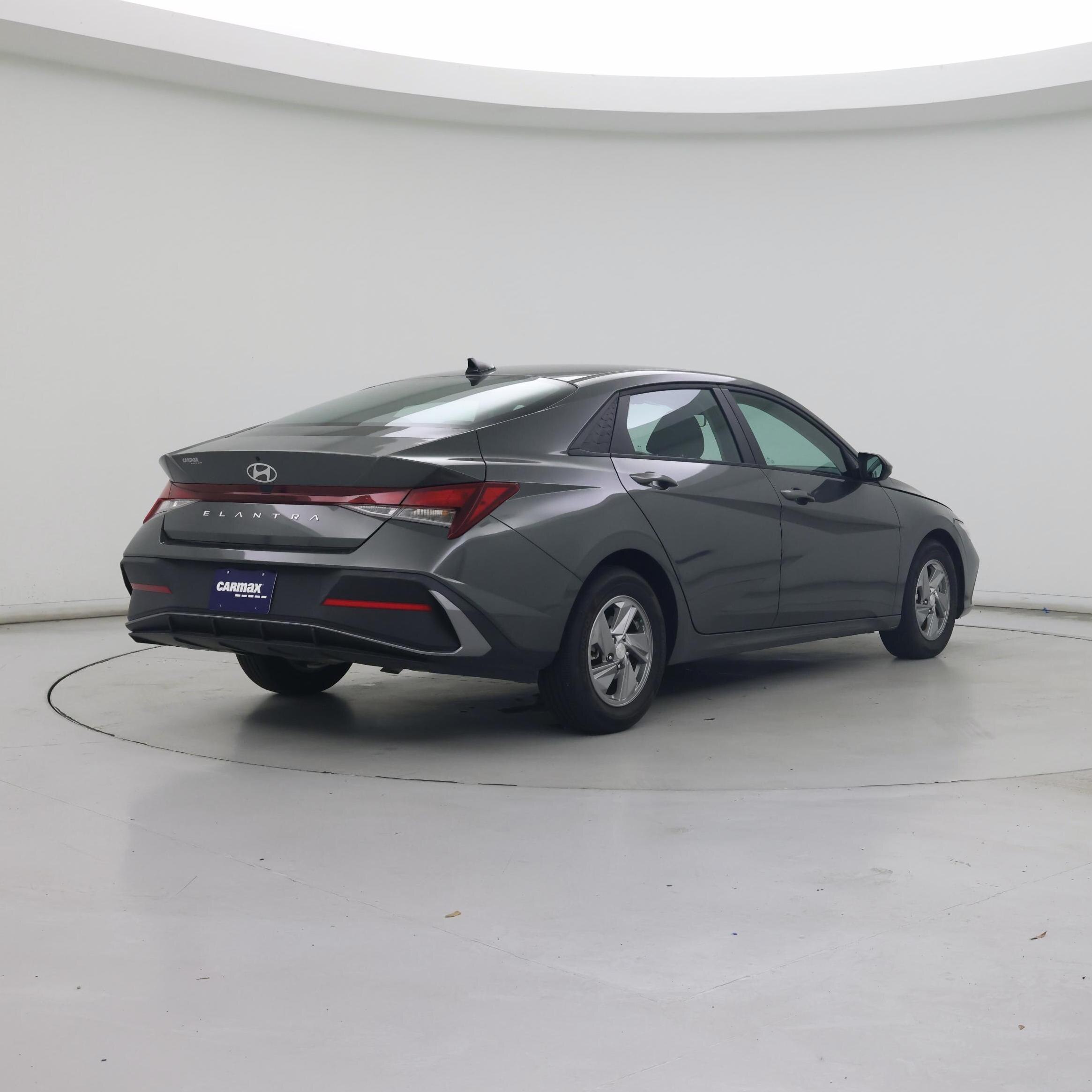 Thumbnail: 2025 Hyundai Elantra - 8