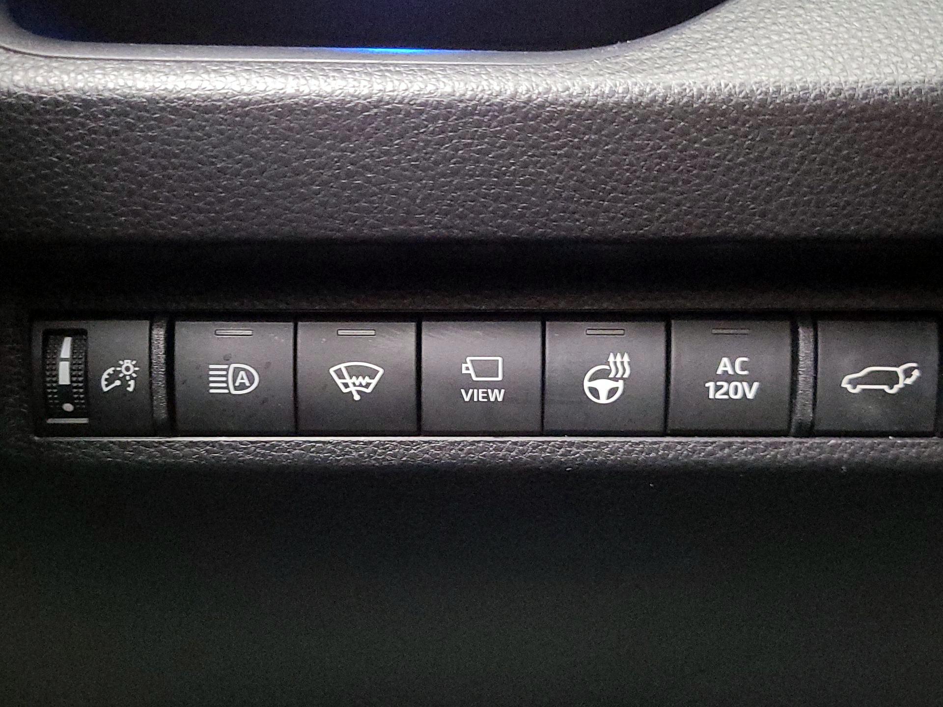 Thumbnail: 2021 Toyota RAV4 - 13