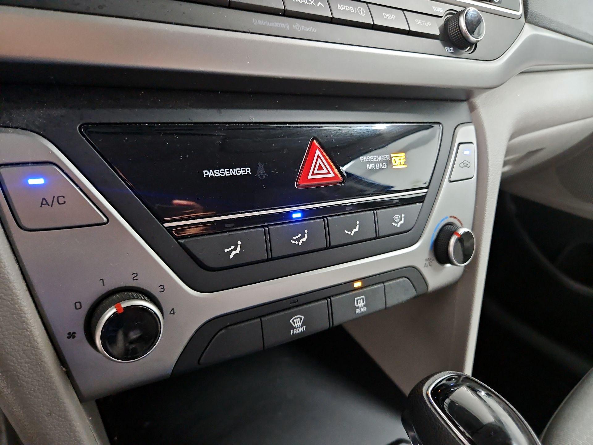 Thumbnail: 2018 Hyundai Elantra - 16