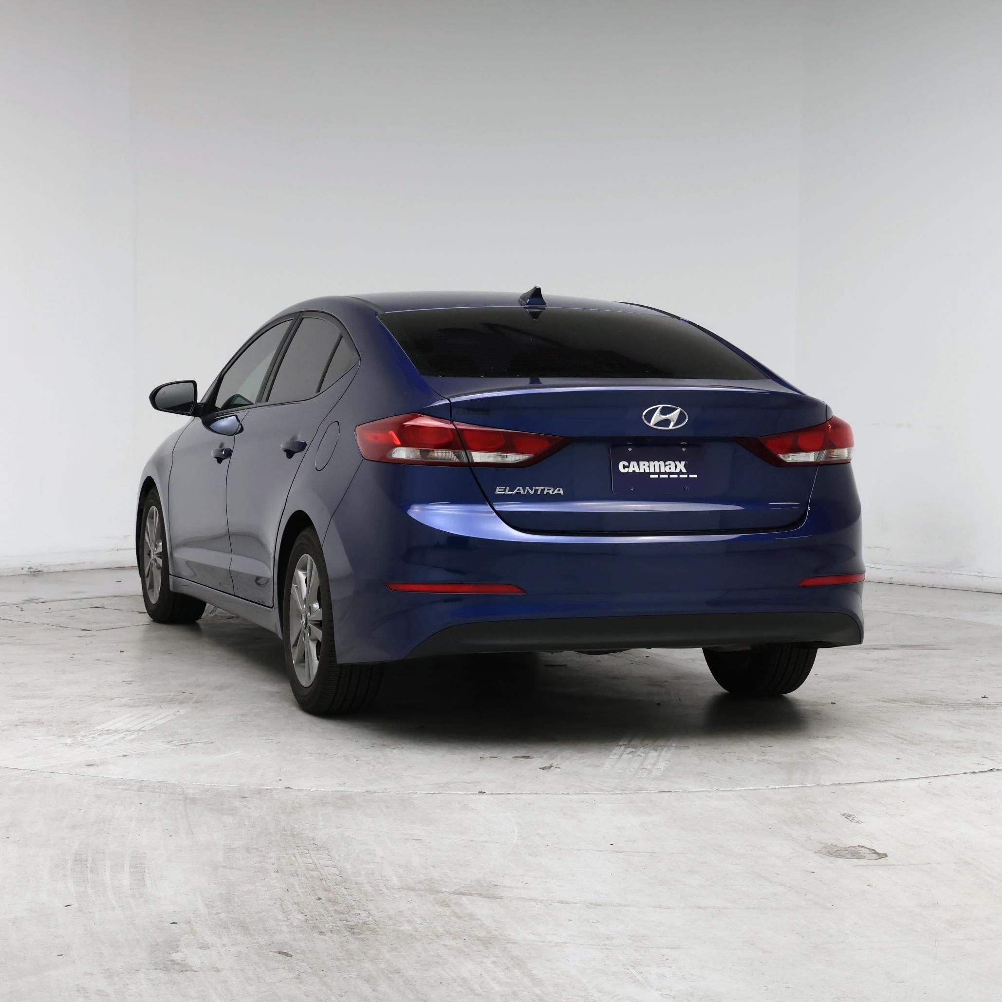Thumbnail: 2018 Hyundai Elantra - 6
