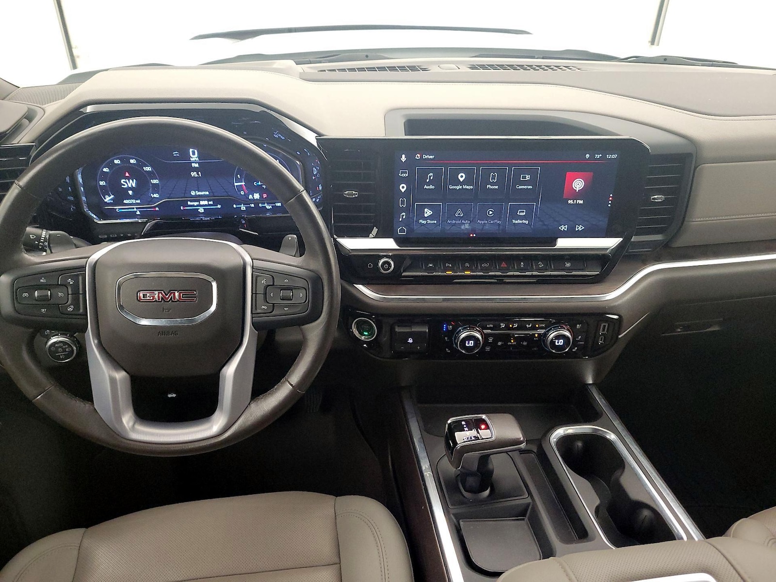 2022 GMC Sierra 1500 SLT - Photo 10