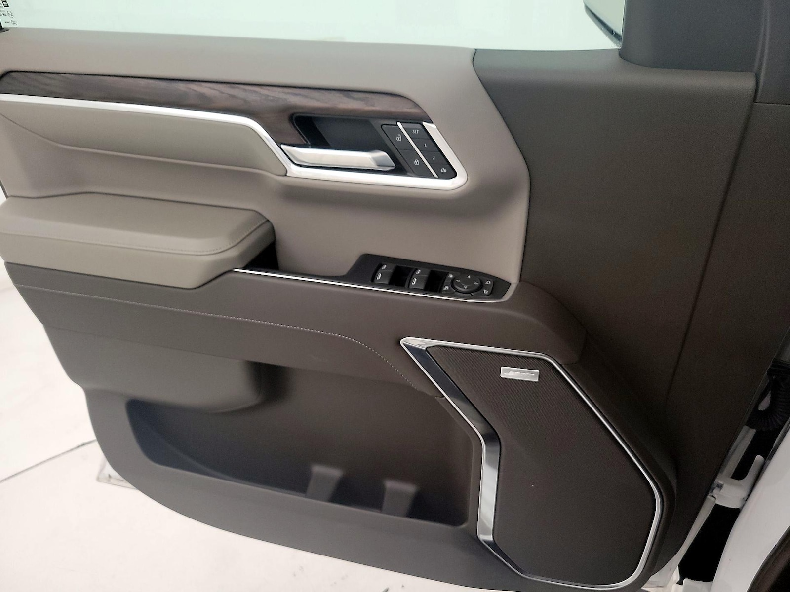 2022 GMC Sierra 1500 SLT - Photo 13