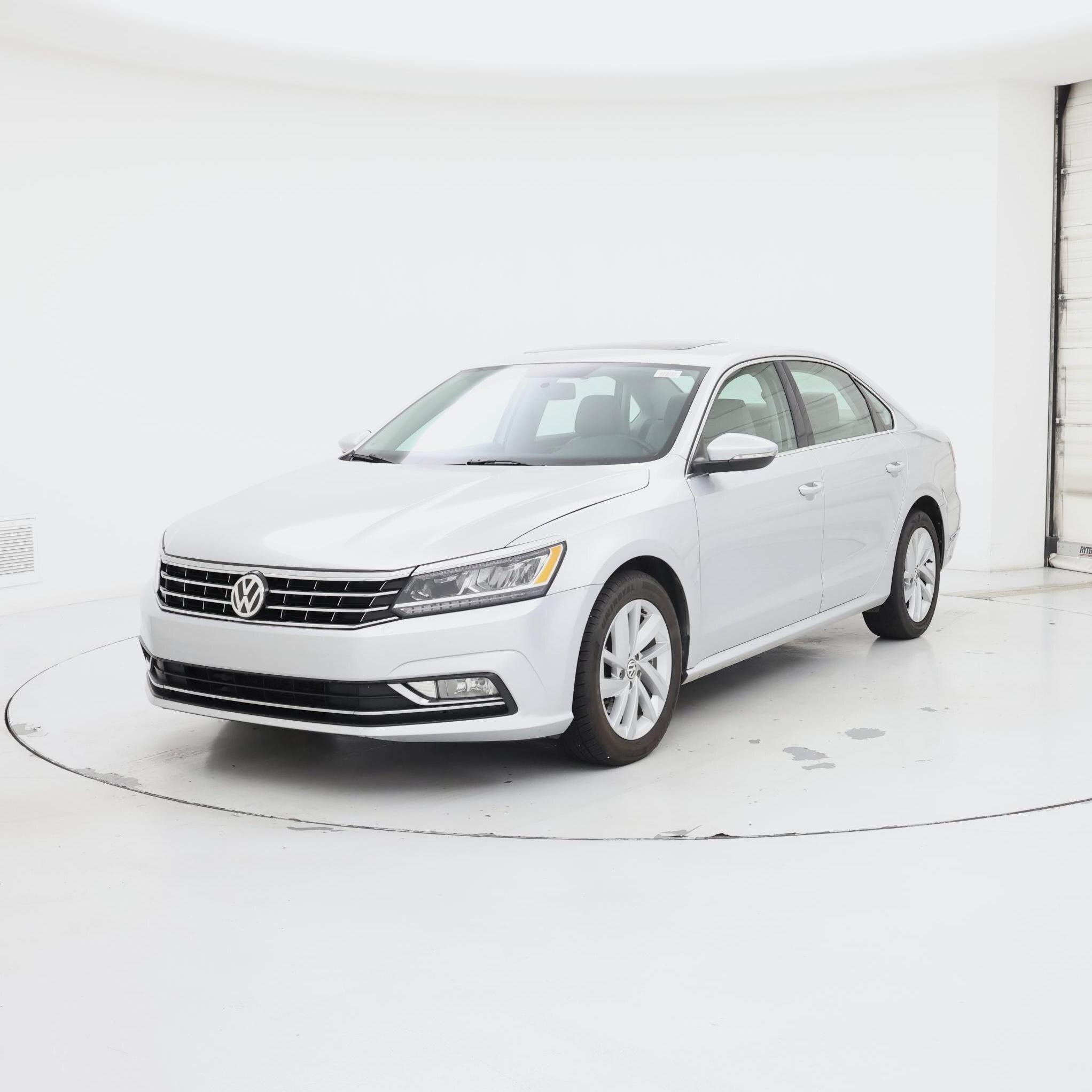 Thumbnail: 2018 Volkswagen Passat - 4