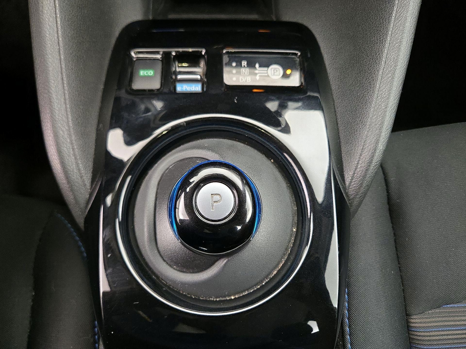 Thumbnail: 2019 Nissan Leaf - 18