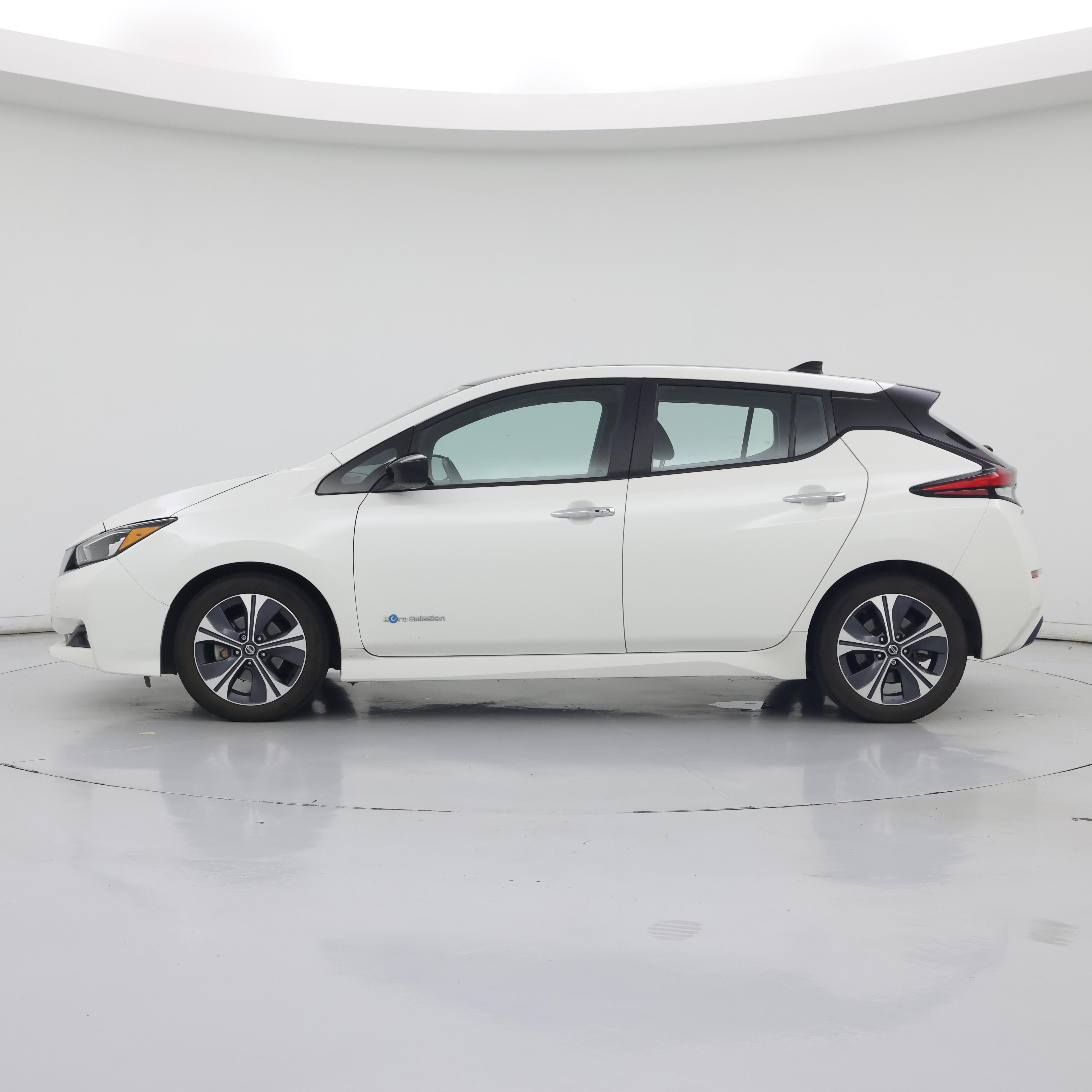 Thumbnail: 2019 Nissan Leaf - 3