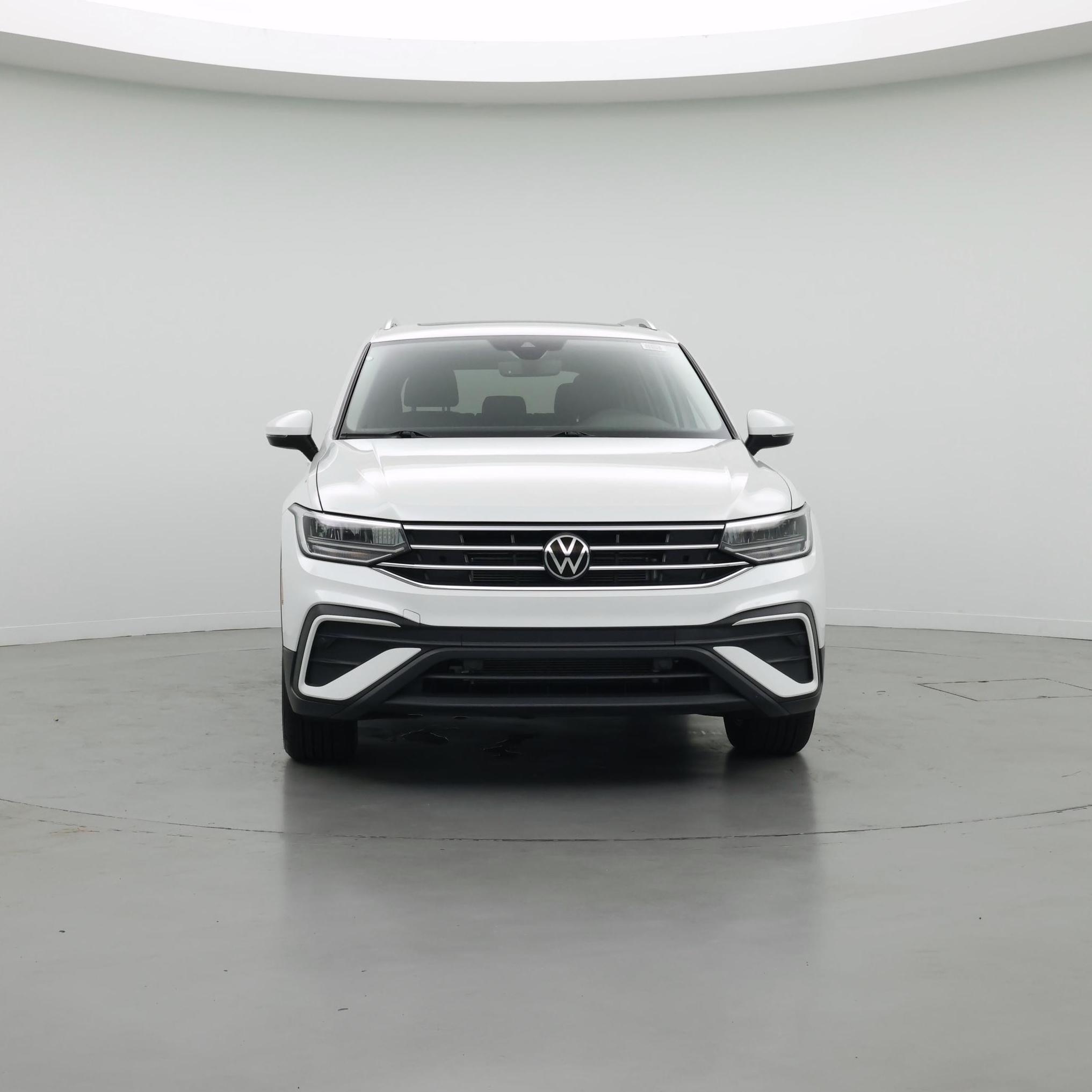 Thumbnail: 2023 Volkswagen Tiguan - 5