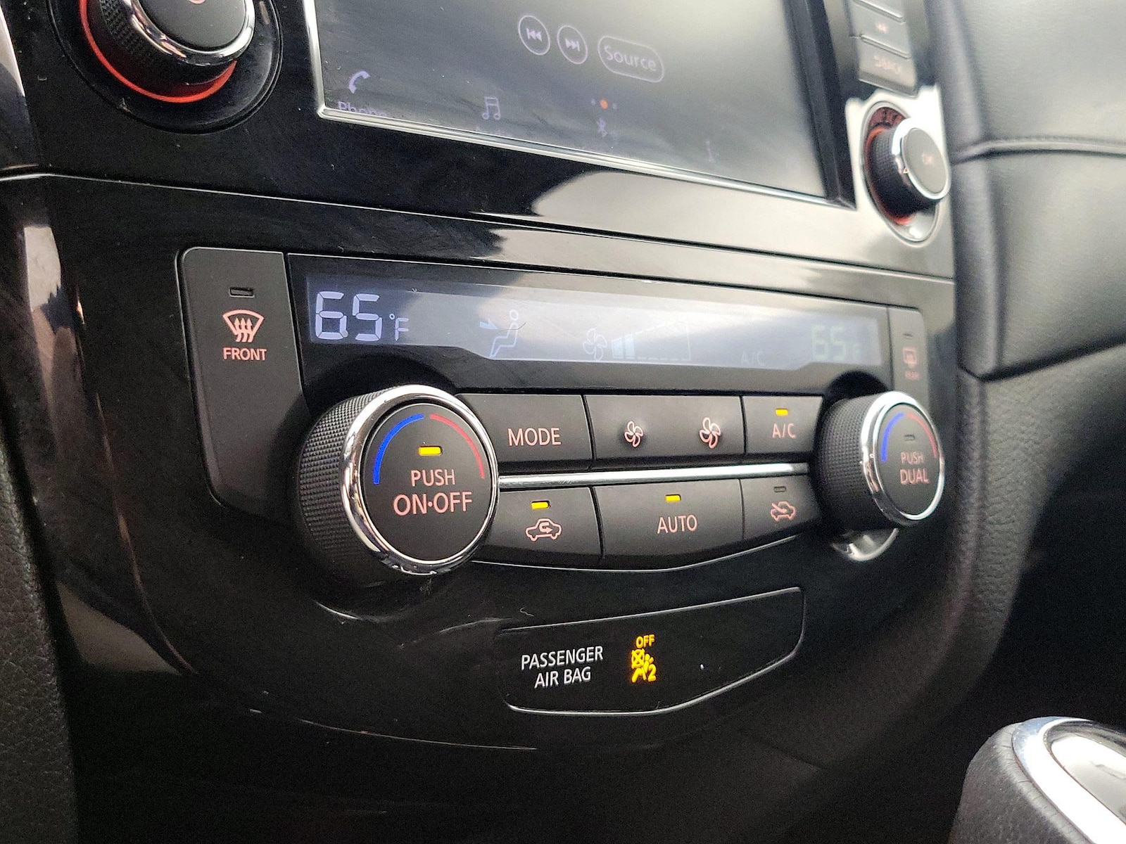 2018 Nissan Rogue SV - Photo 17