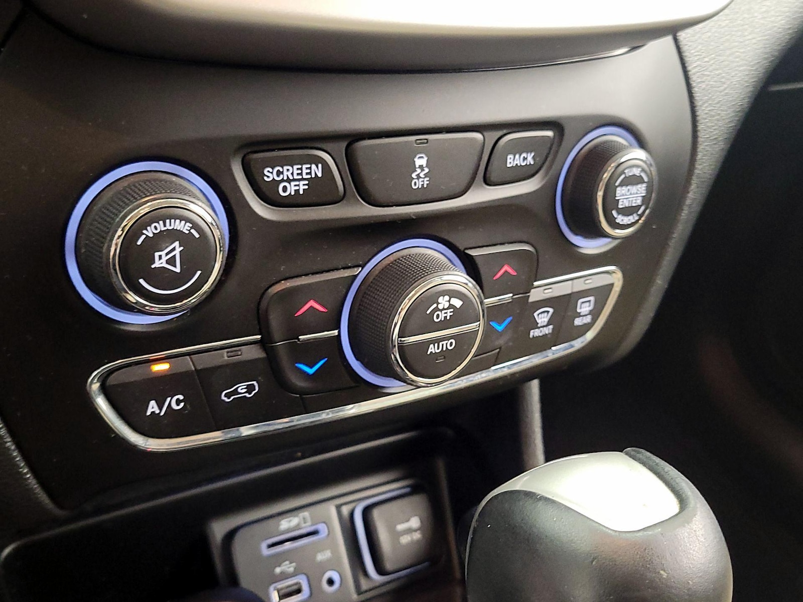 2016 Jeep Cherokee Limited - Photo 17