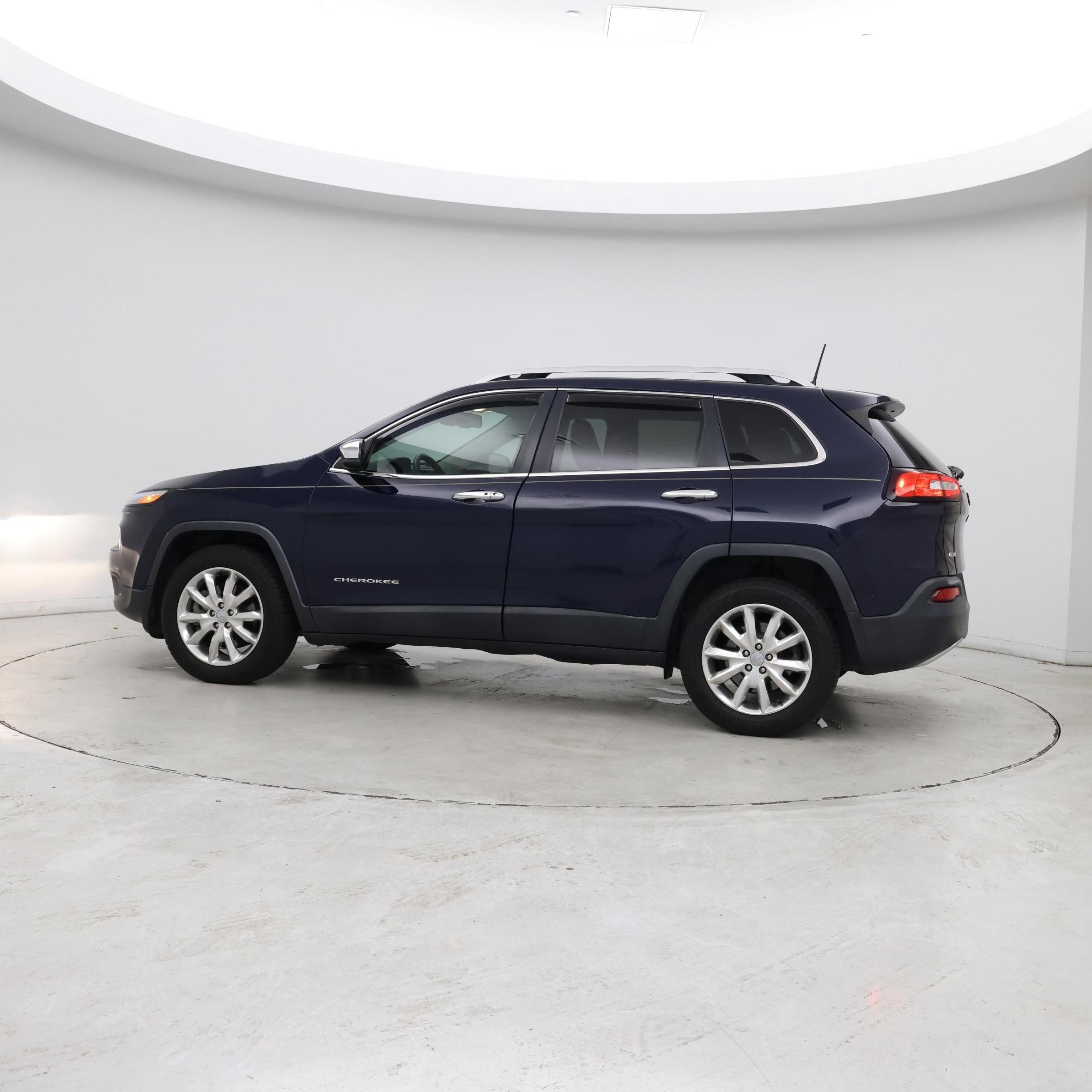 Thumbnail: 2016 Jeep Cherokee - 3