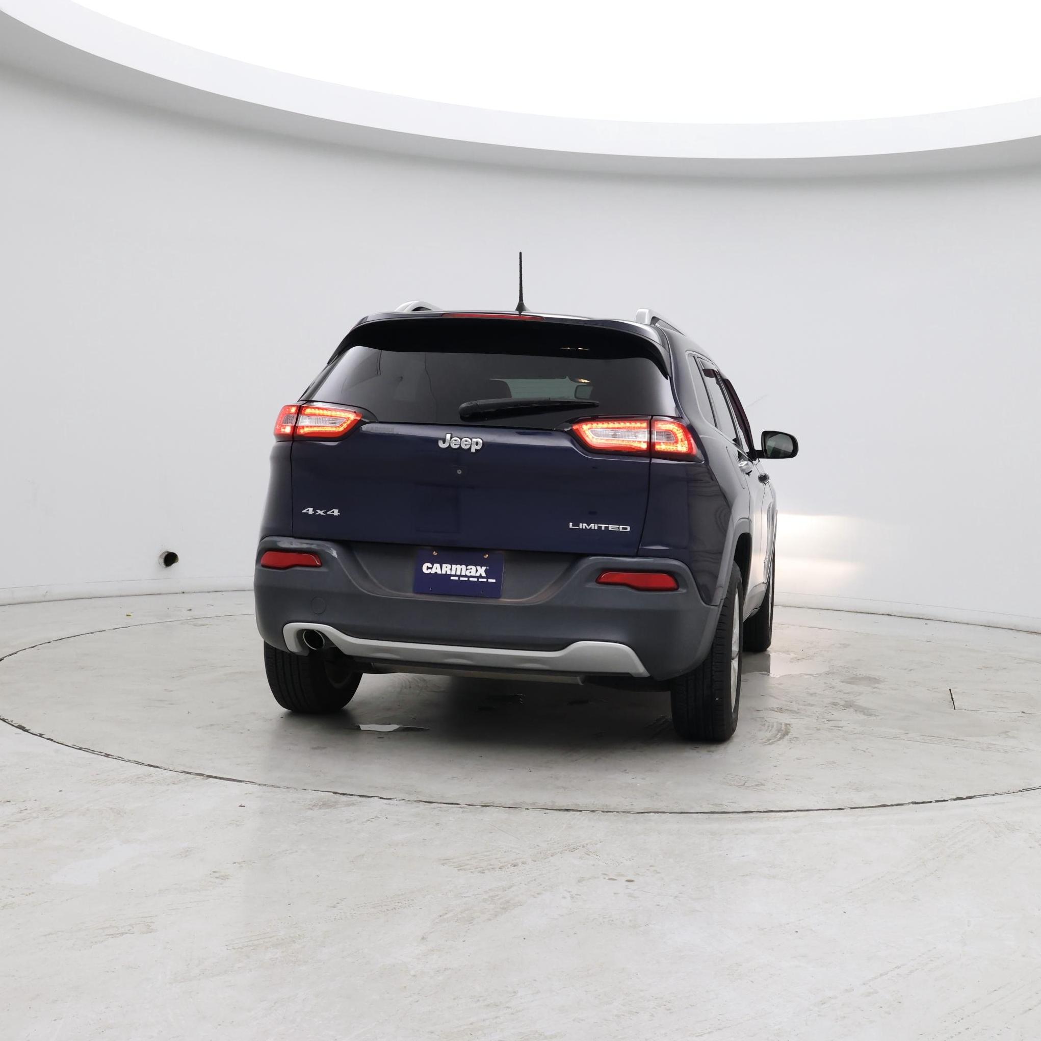 Thumbnail: 2016 Jeep Cherokee - 8