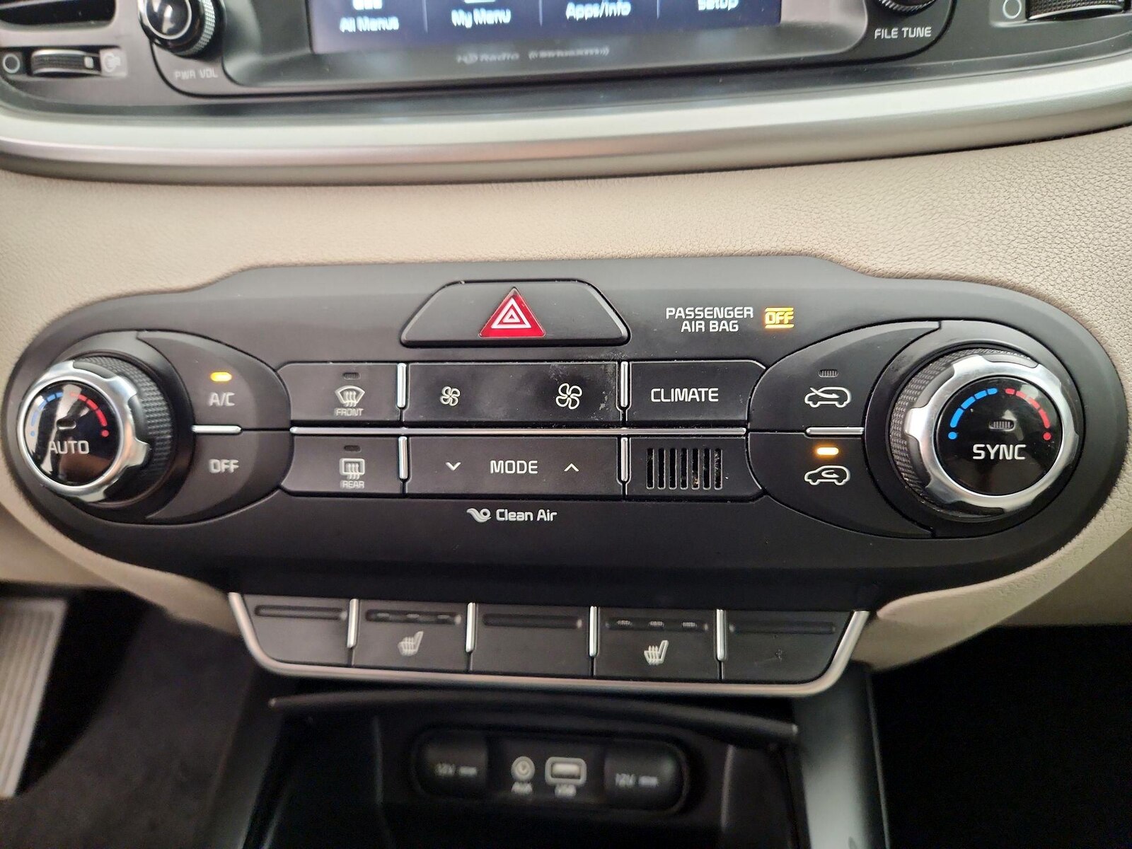 2017 Kia Sorento LX - Photo 17
