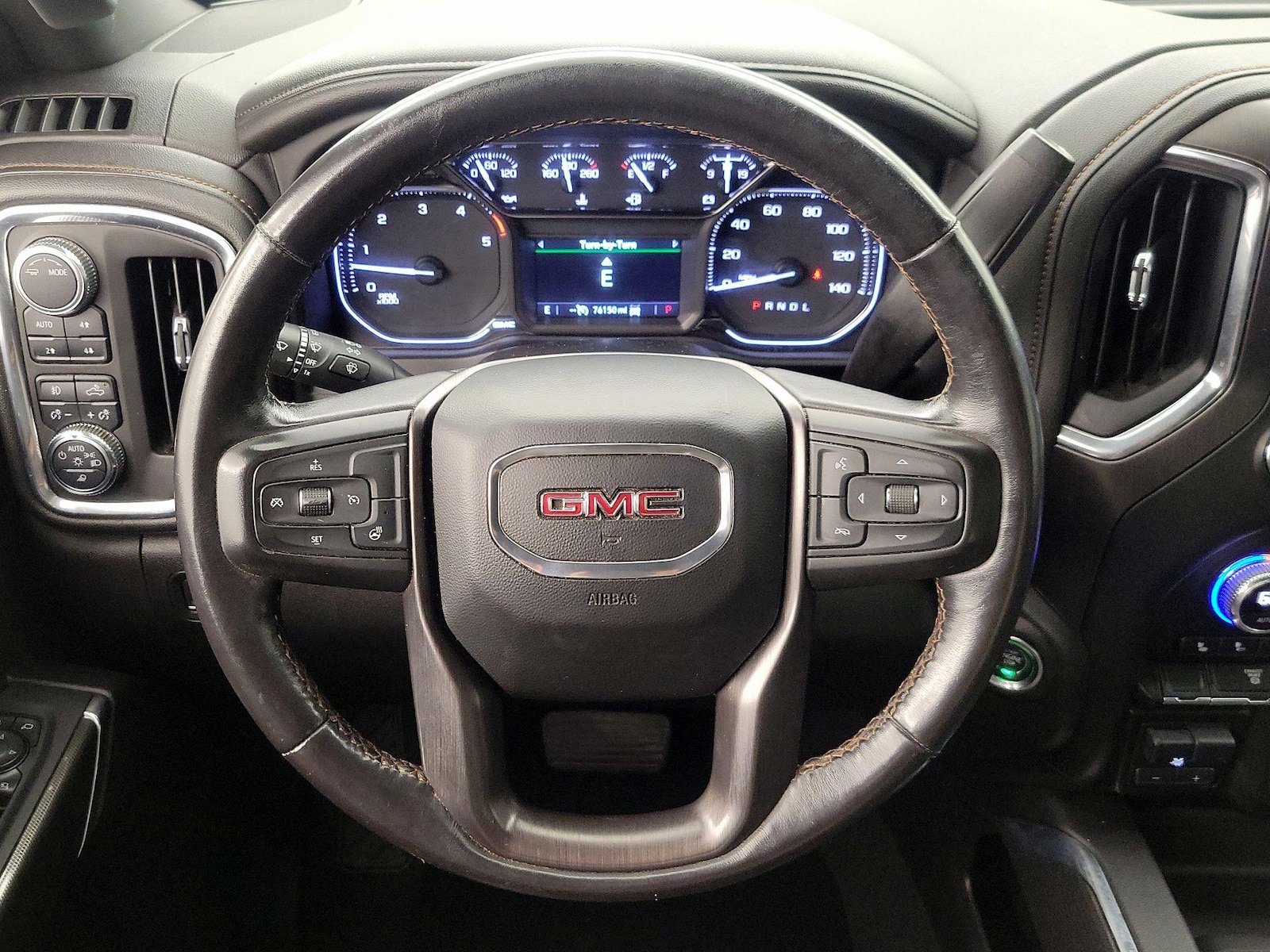 2023 GMC Sierra 2500HD AT4 - Photo 11