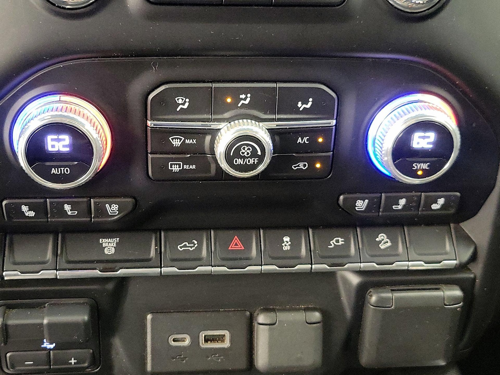 2023 GMC Sierra 2500HD AT4 - Photo 17