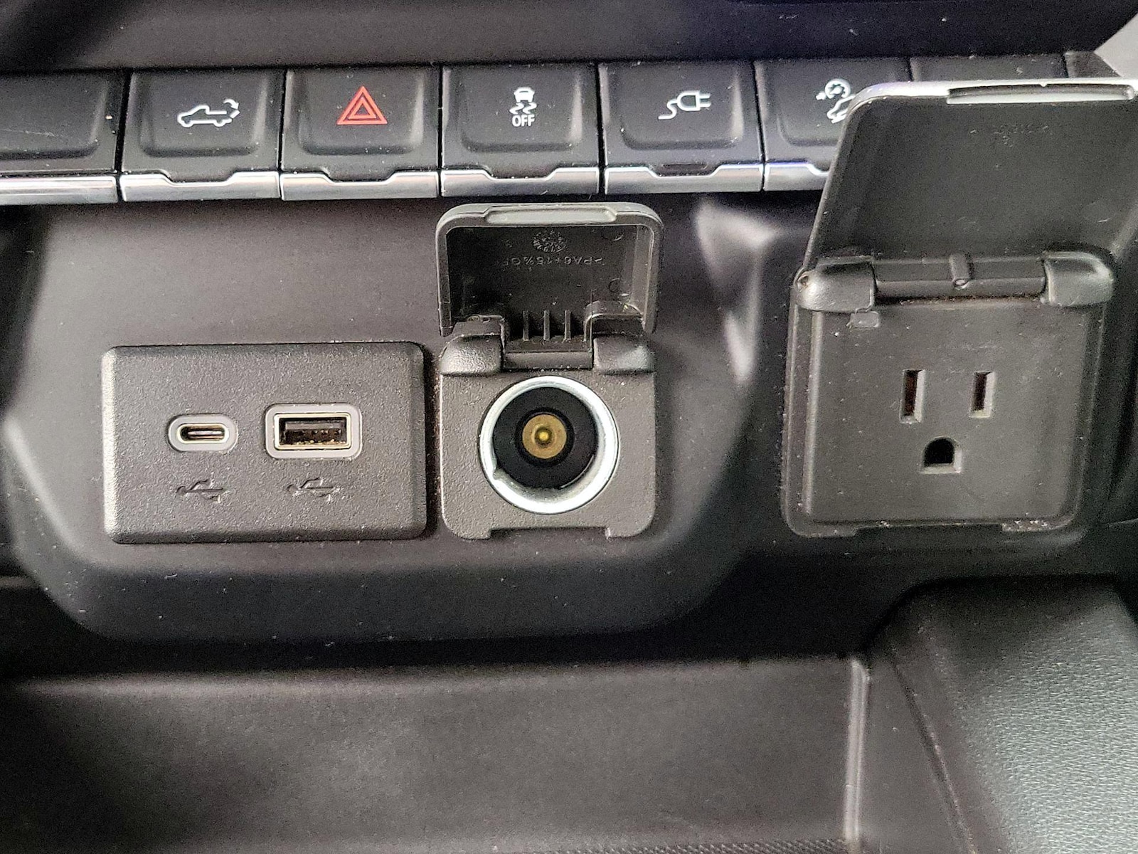 2023 GMC Sierra 2500HD AT4 - Photo 19