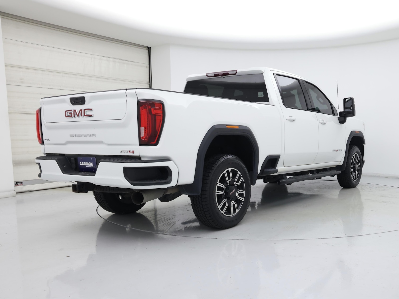 2023 GMC Sierra 2500HD AT4 - Photo 9