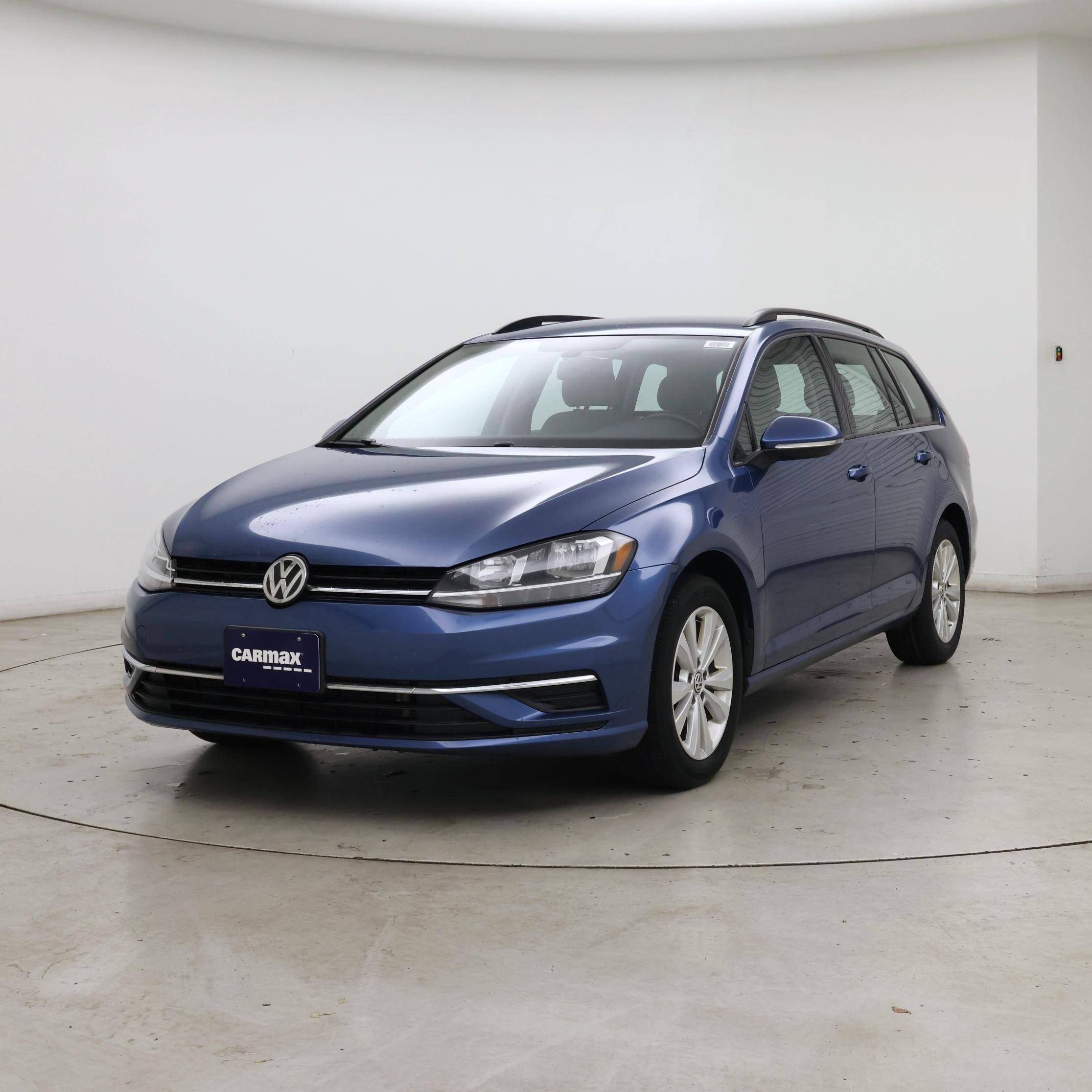 Thumbnail: 2019 Volkswagen Golf - 4