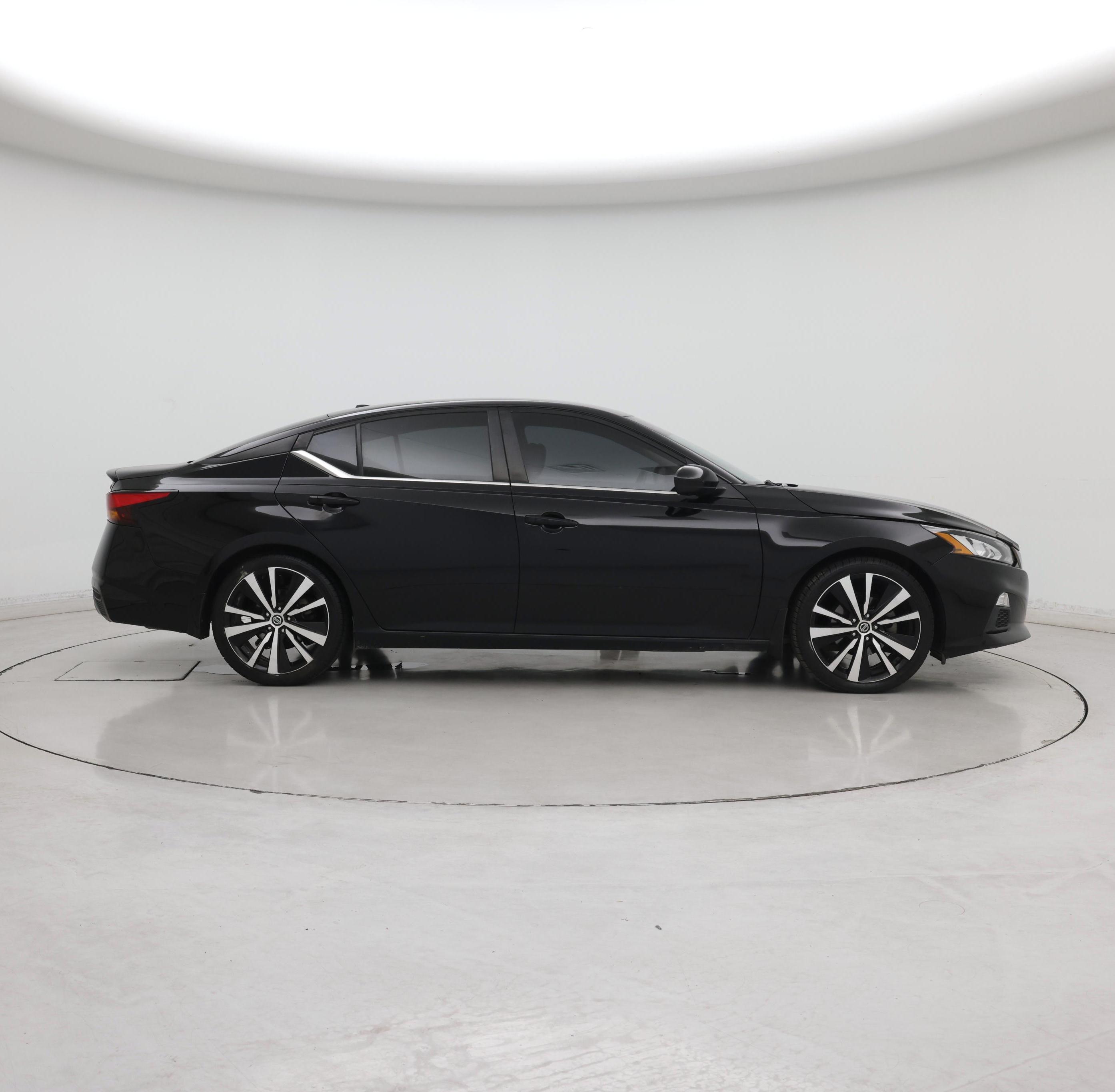 Thumbnail: 2021 Nissan Altima - 7