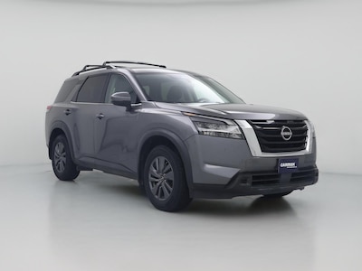 2022 Nissan Pathfinder SV