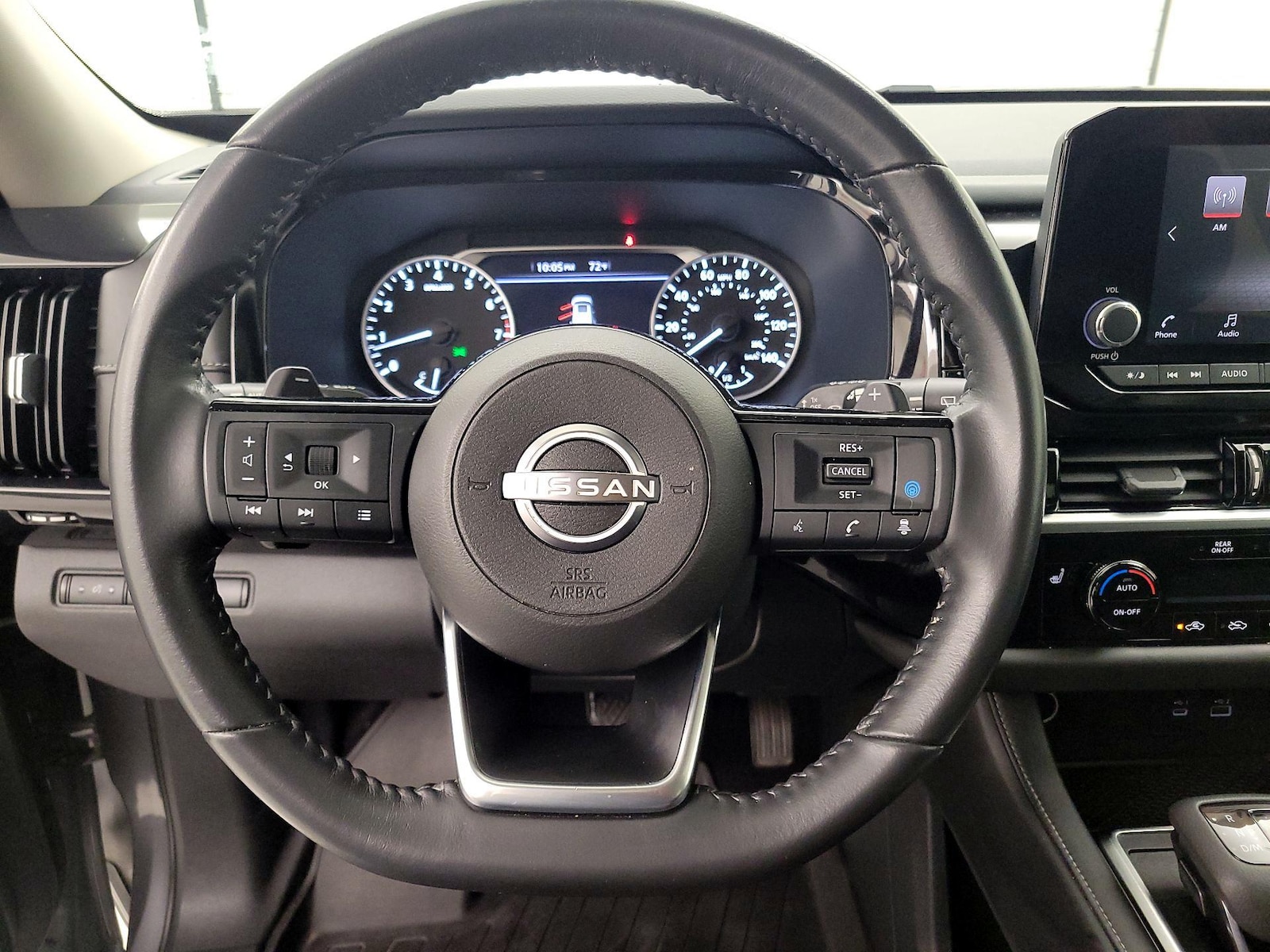 2022 Nissan Pathfinder SV - Photo 11