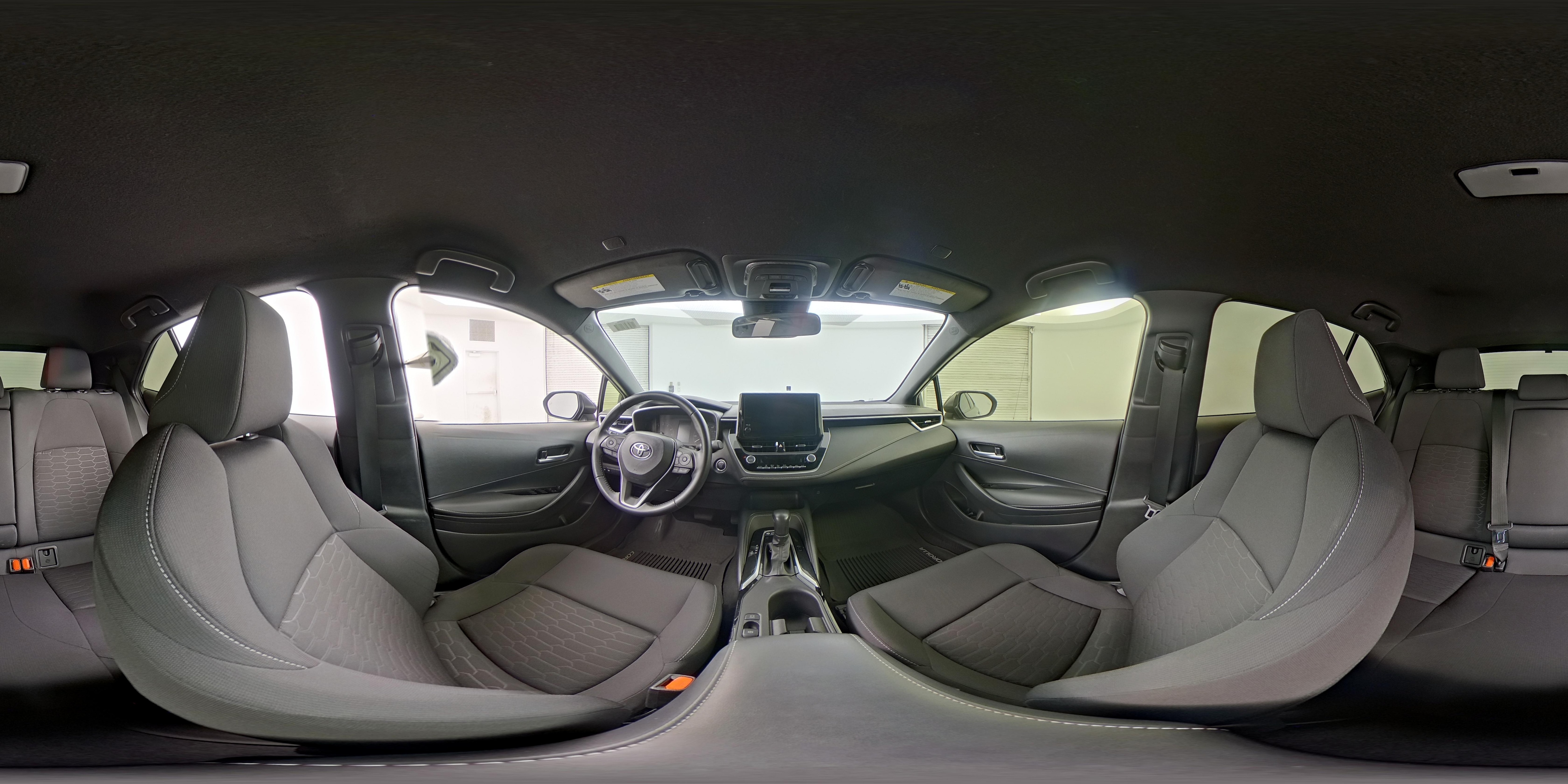 2023 Toyota Corolla Hatchback SE - Photo 24
