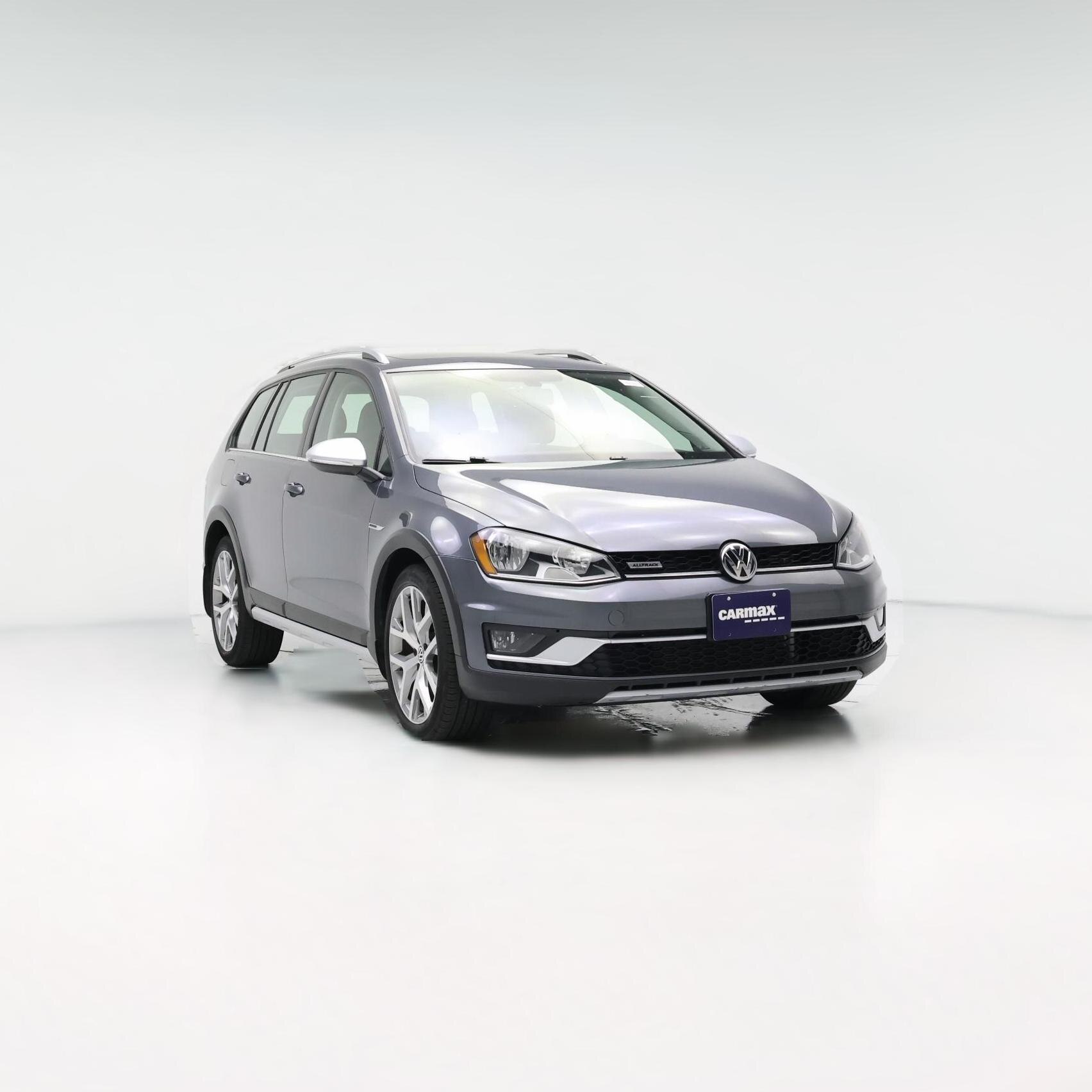 Thumbnail: 2017 Volkswagen Golf - 1