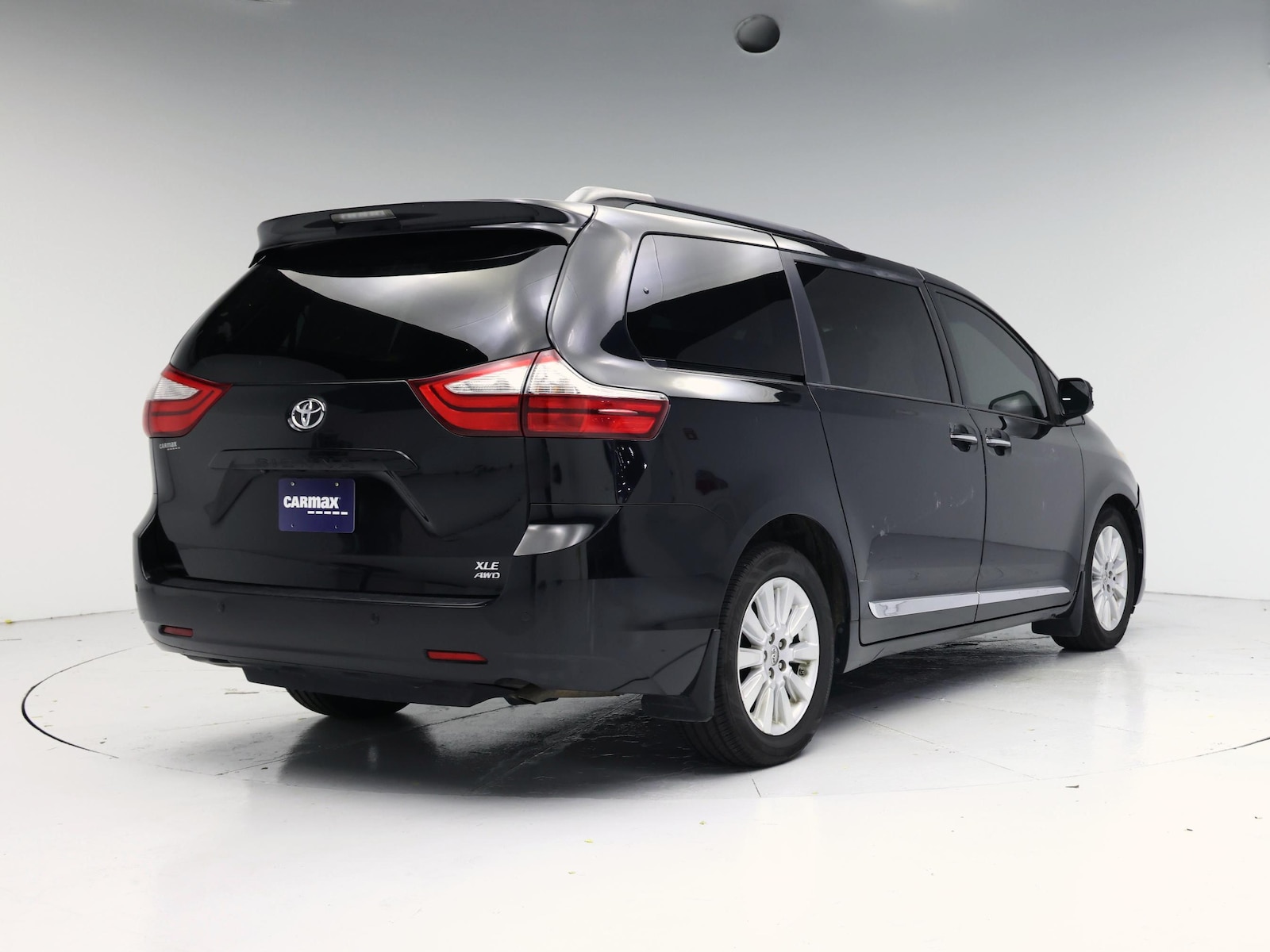 2016 Toyota Sienna XLE - Photo 9