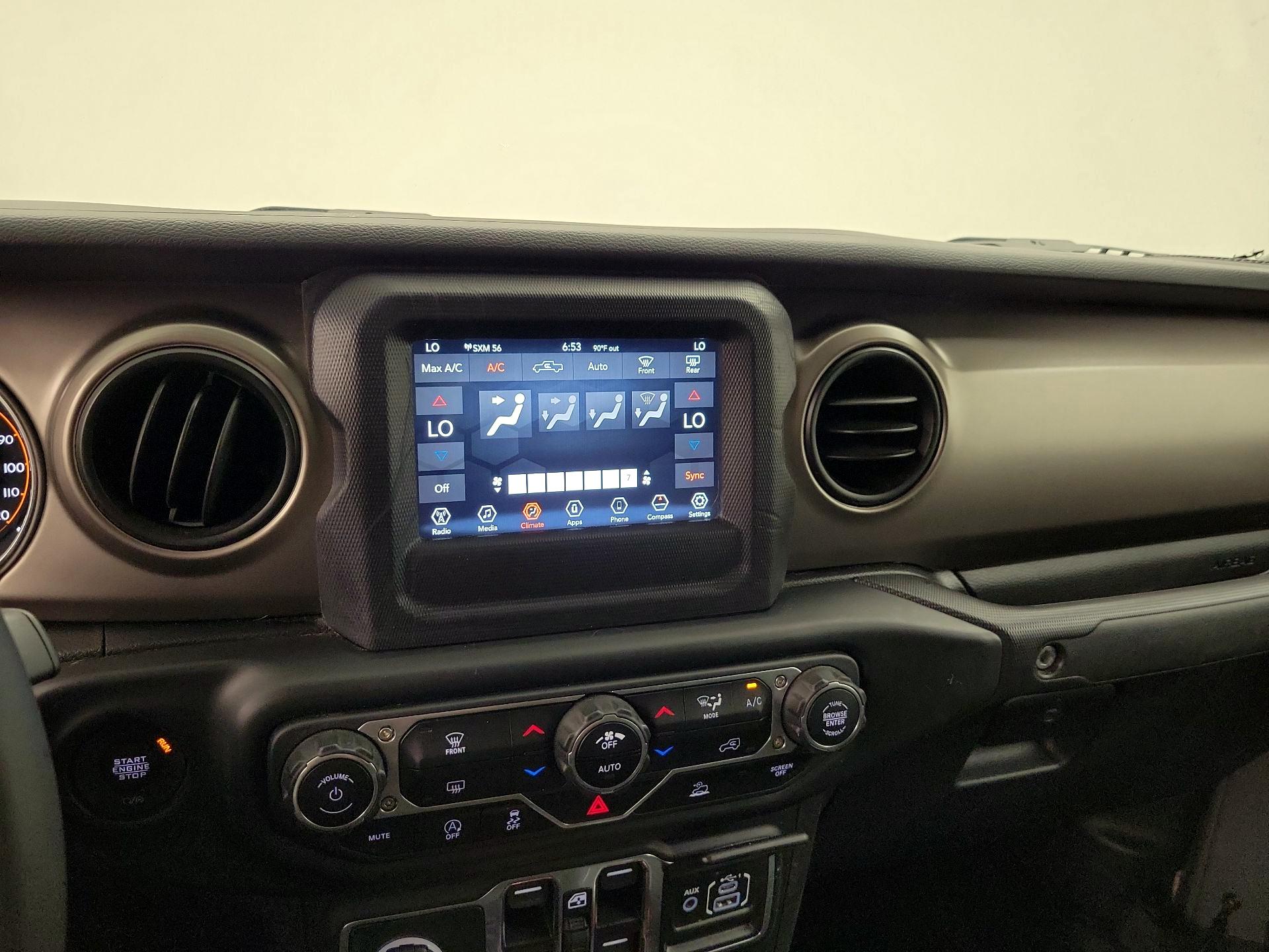 Thumbnail: 2020 Jeep Gladiator - 16