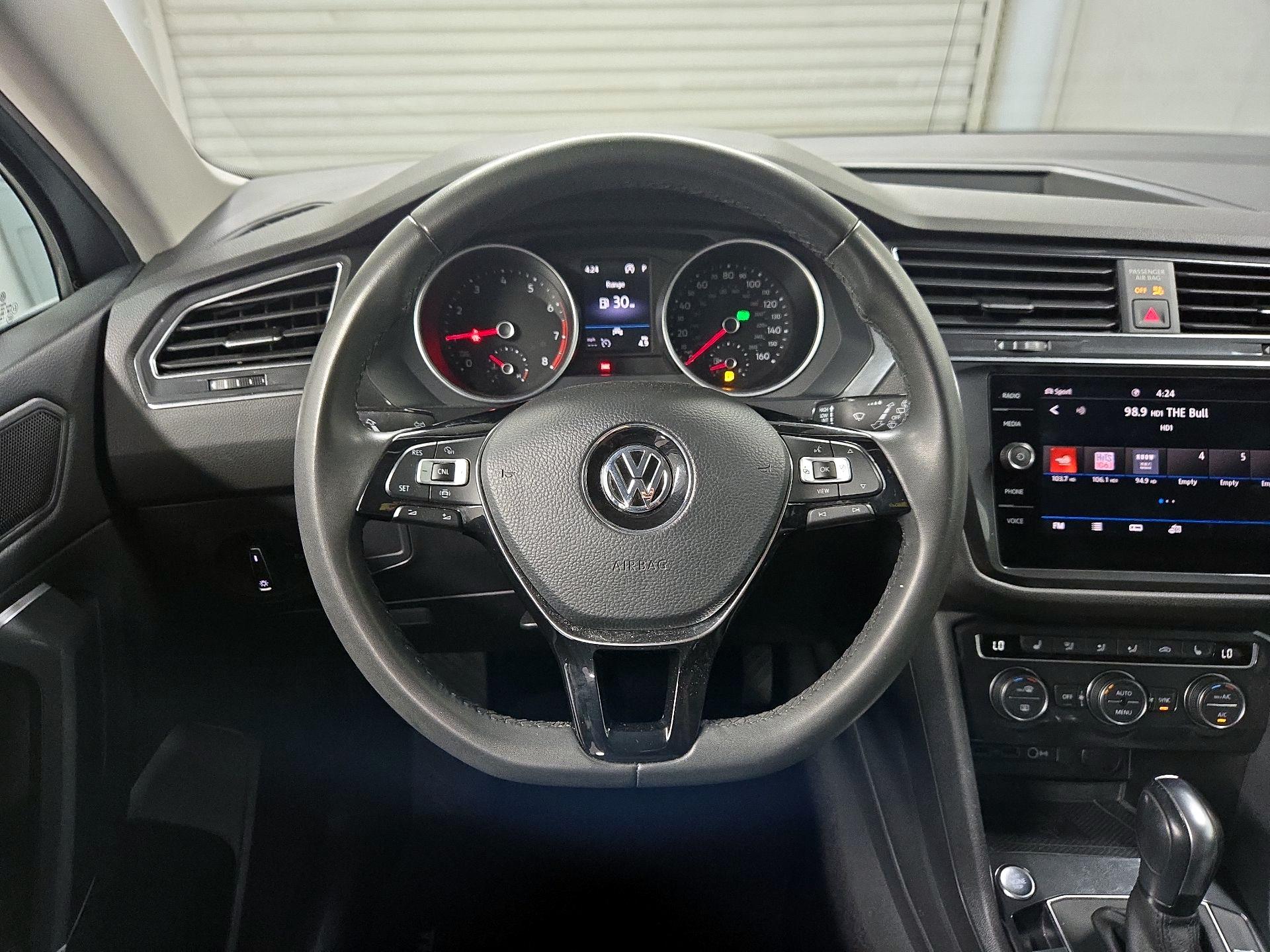 Thumbnail: 2020 Volkswagen Tiguan - 10