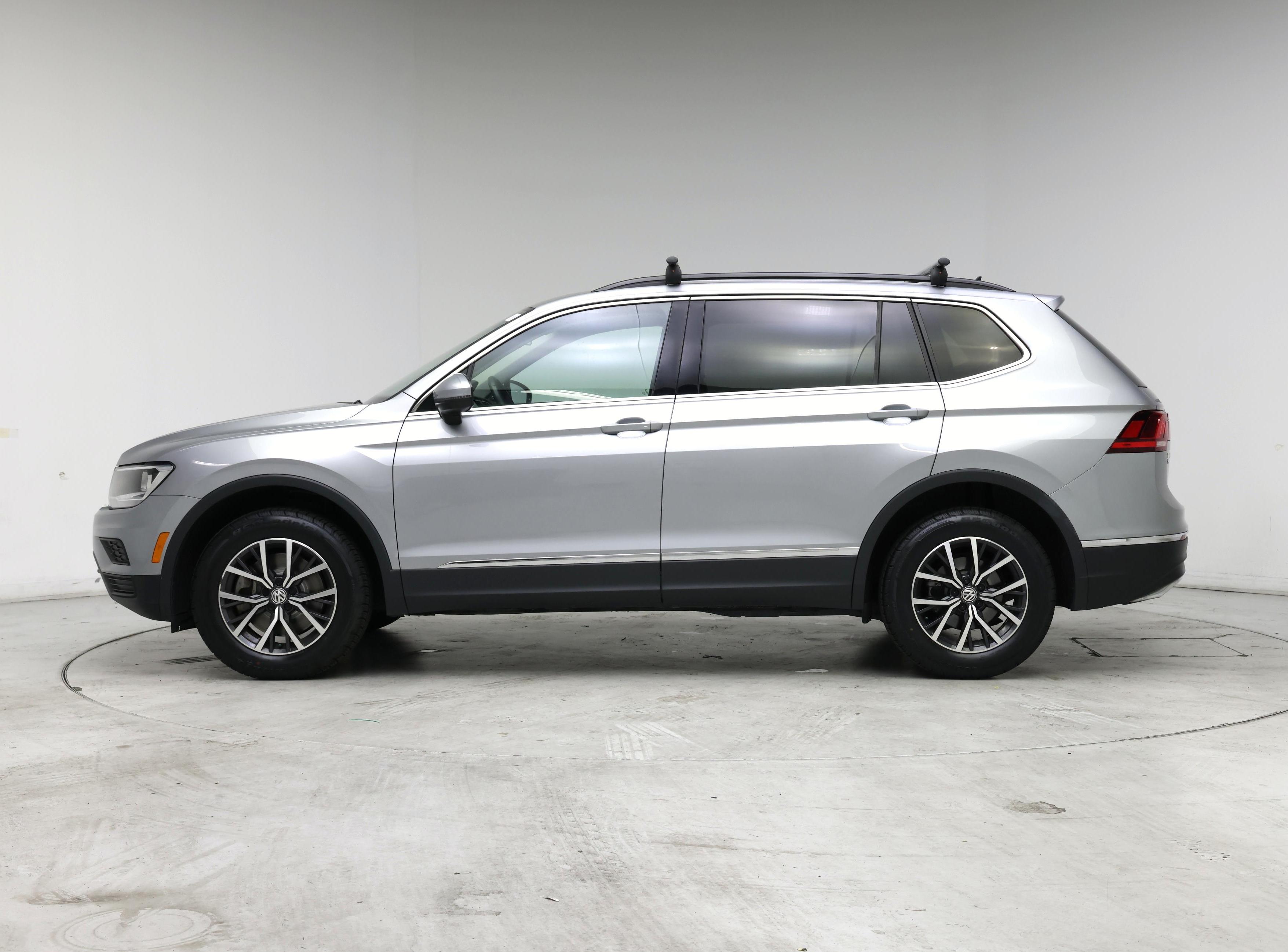 Thumbnail: 2020 Volkswagen Tiguan - 3