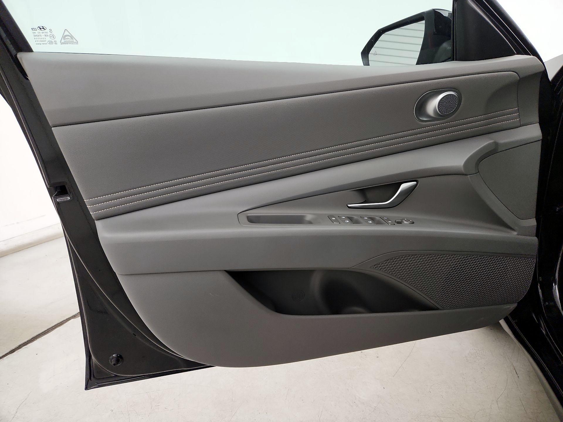Thumbnail: 2026 Hyundai Elantra - 12
