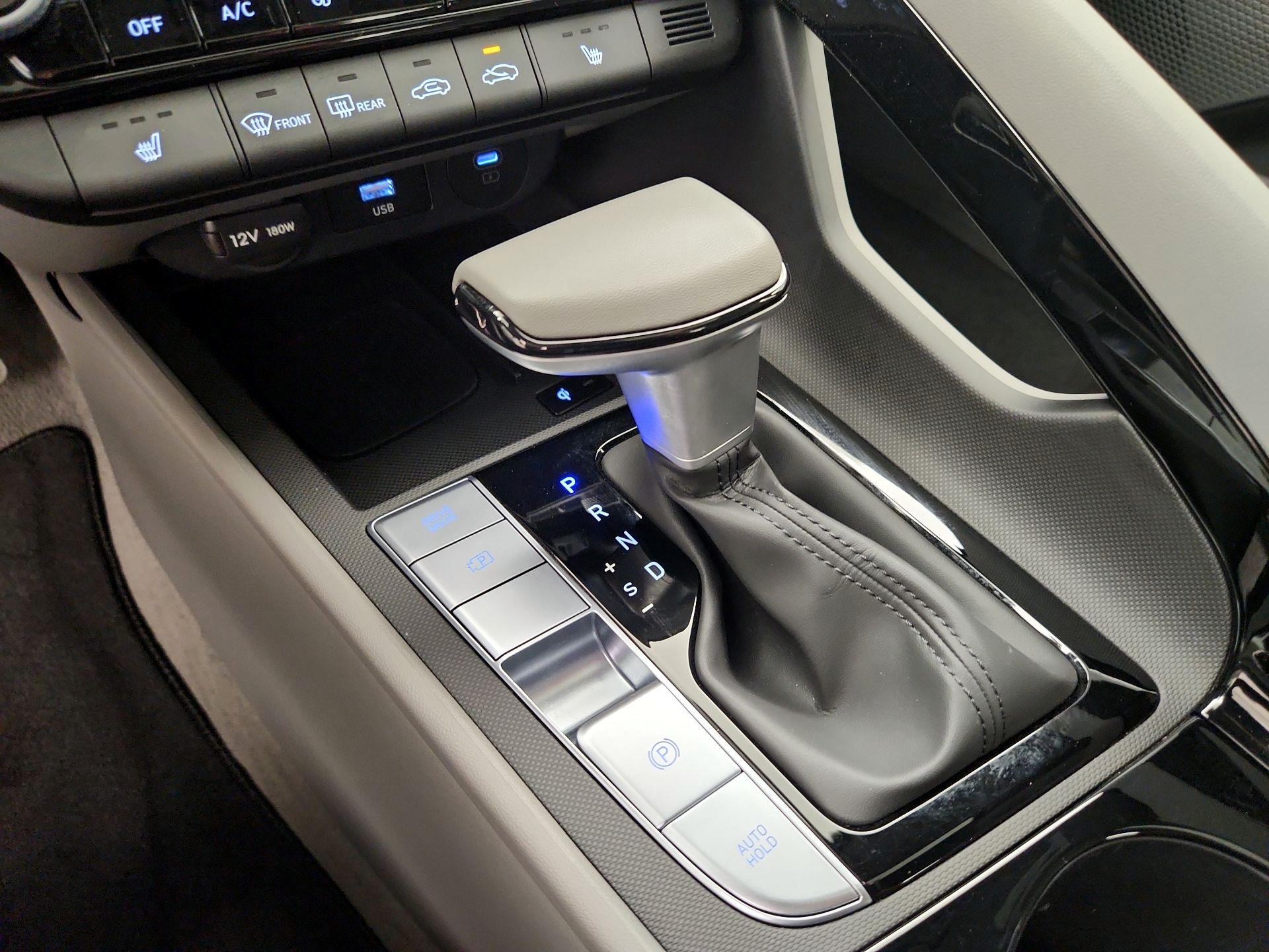 Thumbnail: 2026 Hyundai Elantra - 17