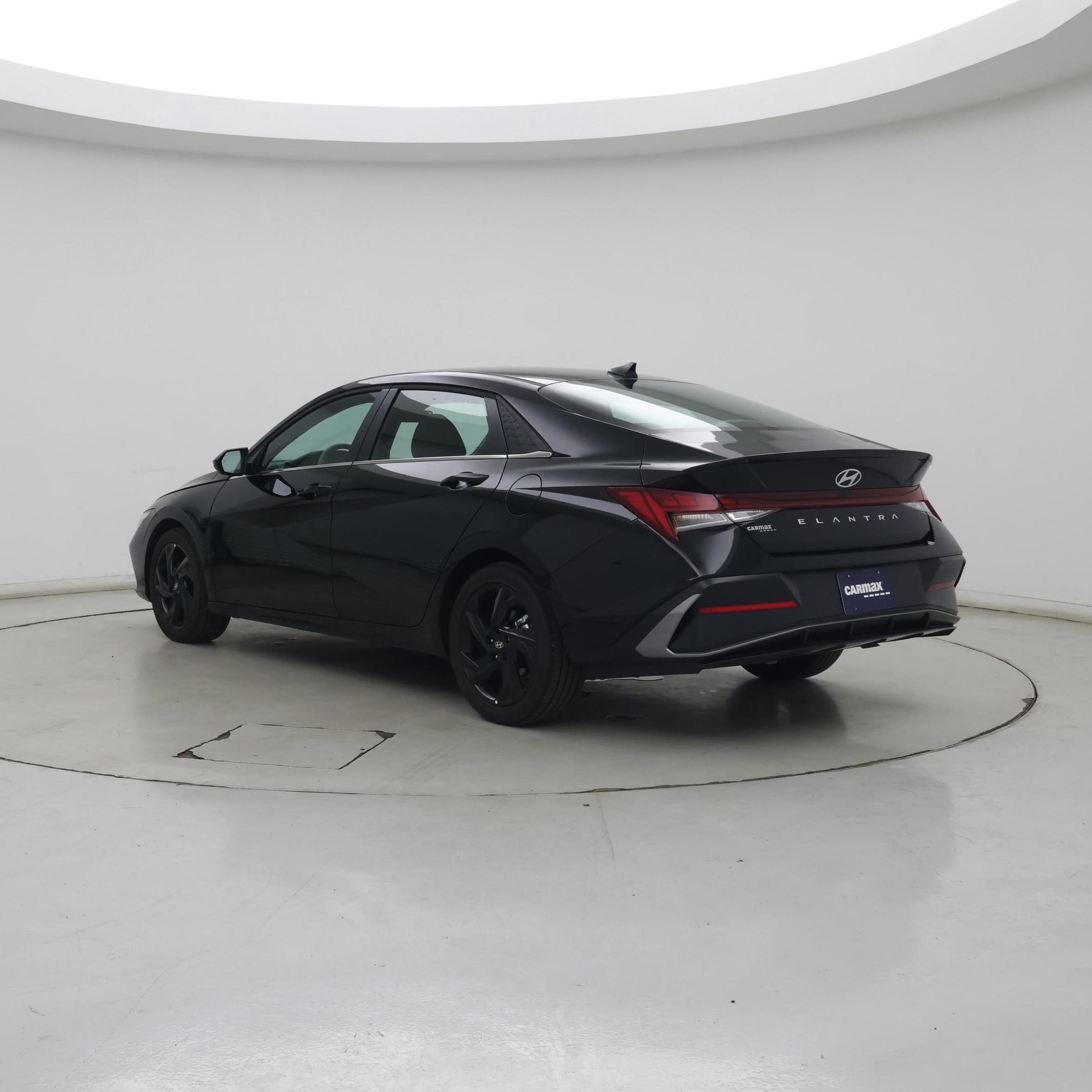 Thumbnail: 2026 Hyundai Elantra - 2
