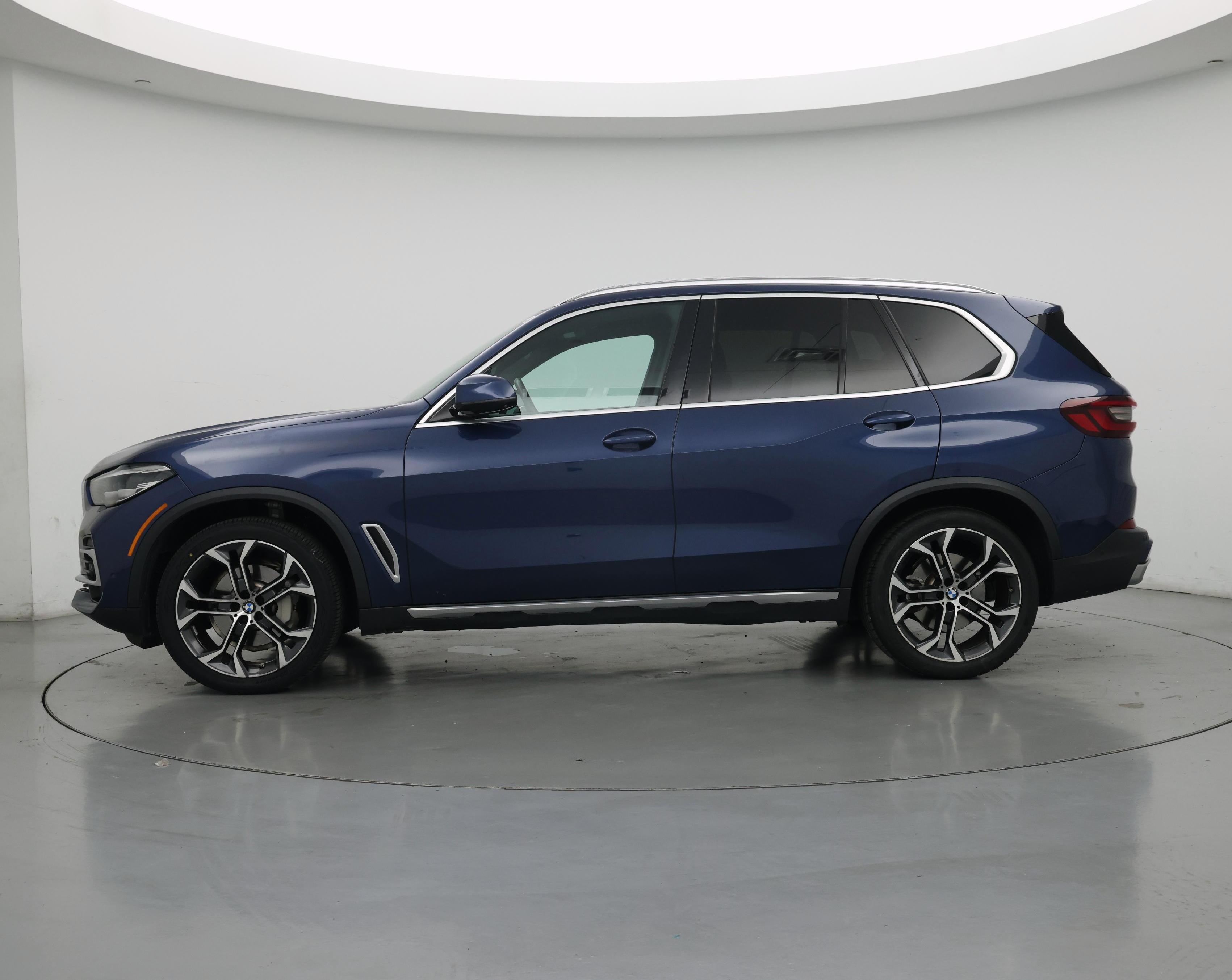 Thumbnail: 2023 BMW X5 - 3