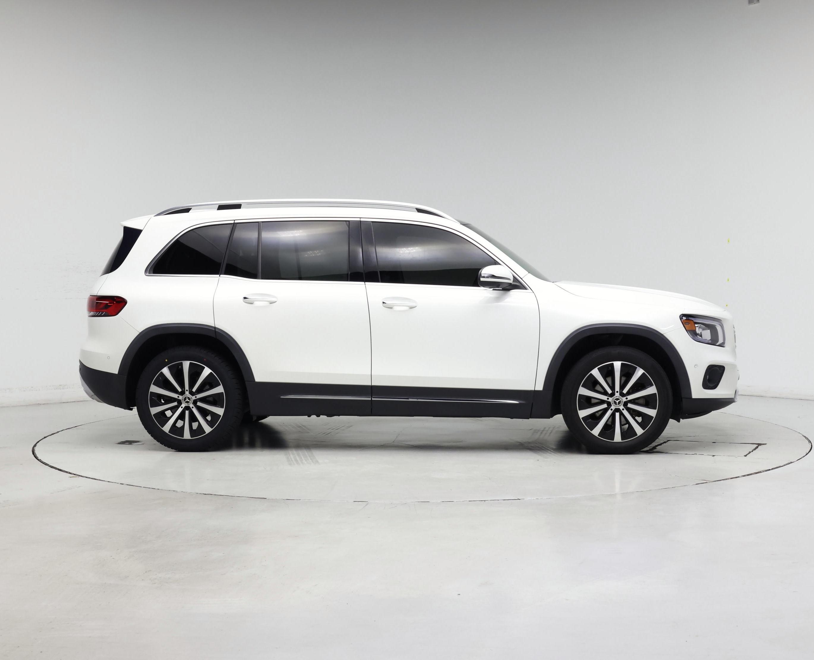 Thumbnail: 2022 Mercedes-Benz GLB - 7